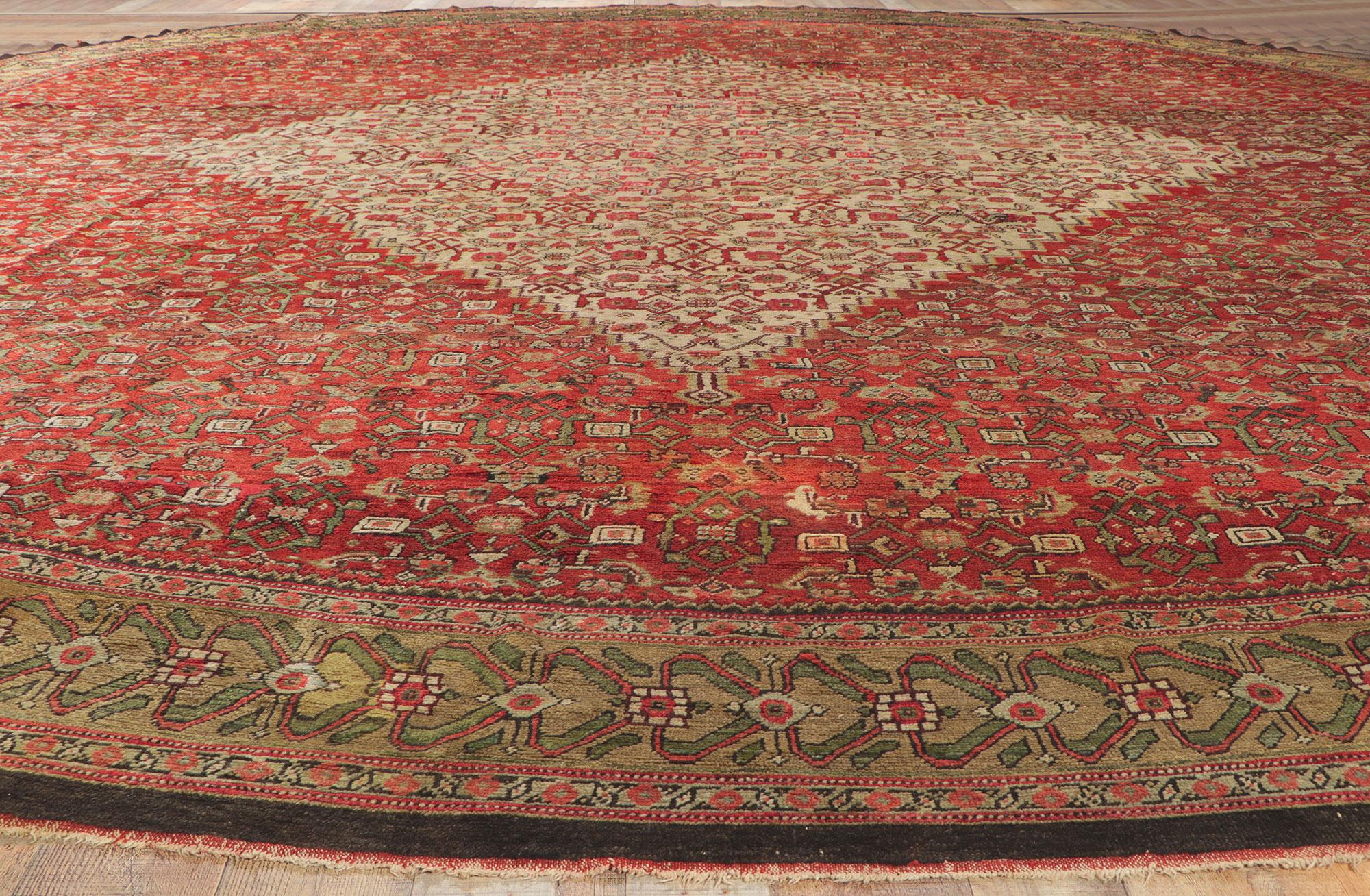 Oversized Round Antique Persian Sultanabad Rug, Hotel Lobby Size Carpet For Sale 2