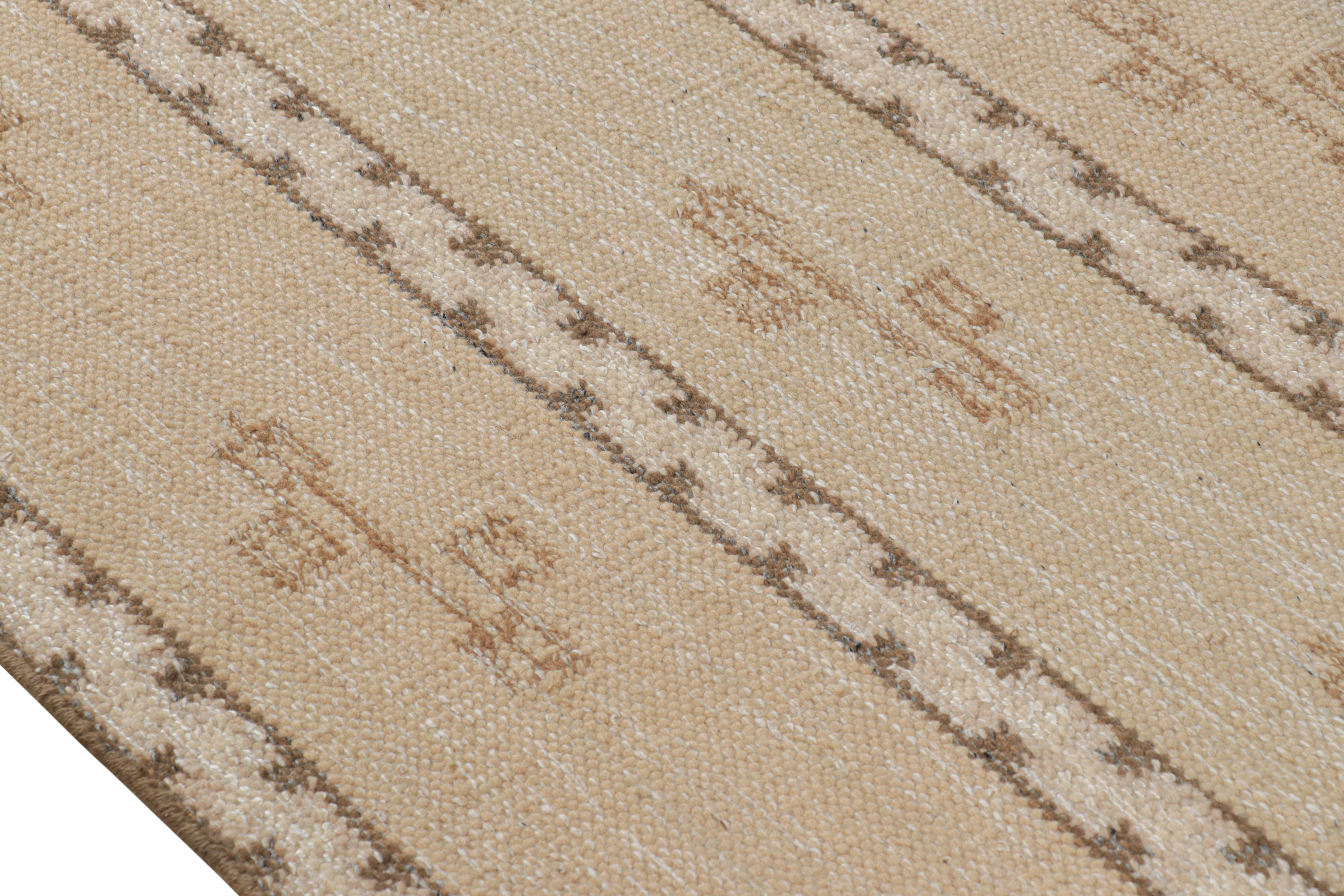 Modern Oversized Rug & Kilim's Scandinavian Style Rug in Beige with Geometric Patterns For Sale