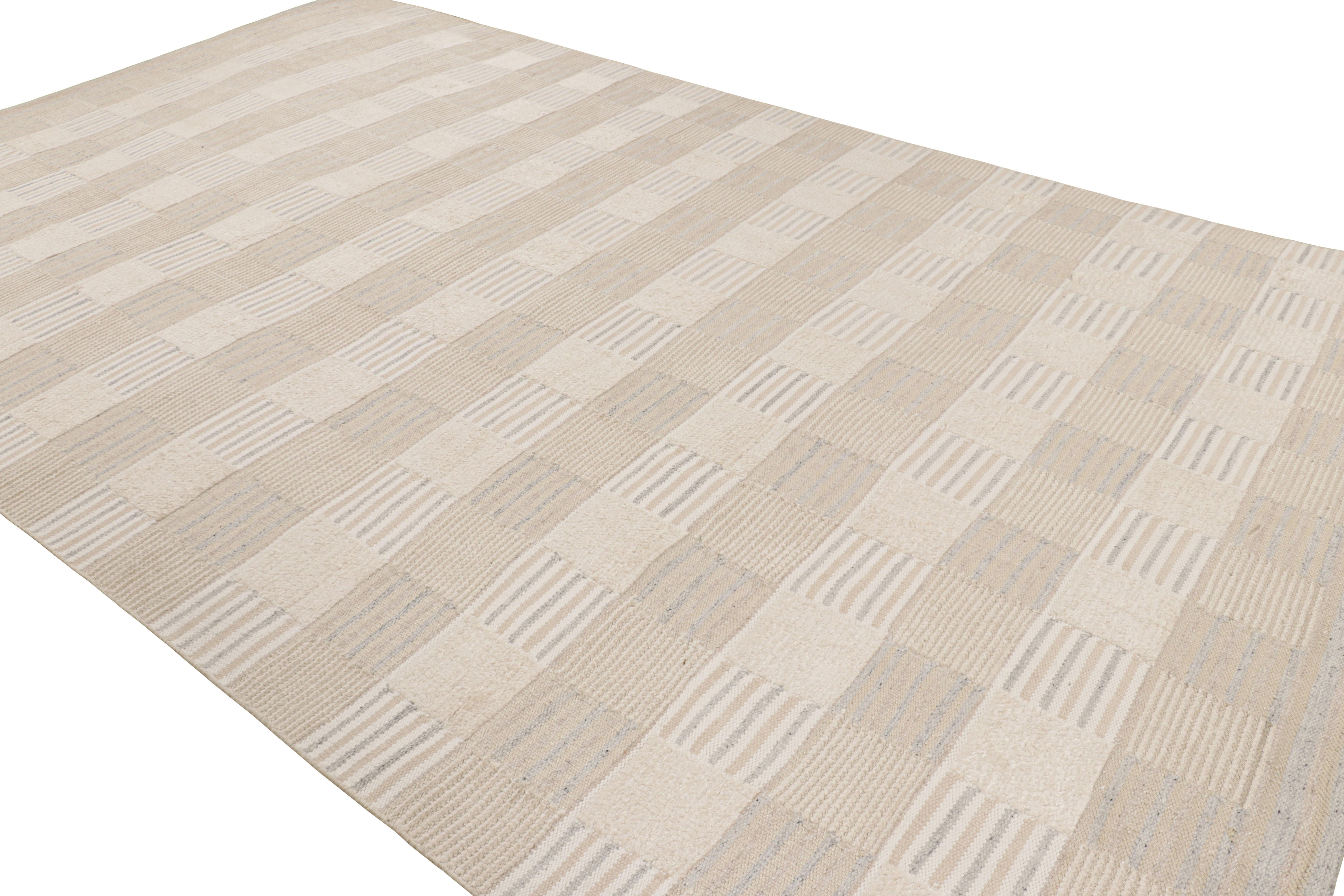Indiano Tappeto oversize & Rug & Kilim in stile scandinavo in beige con motivi geometrici in vendita