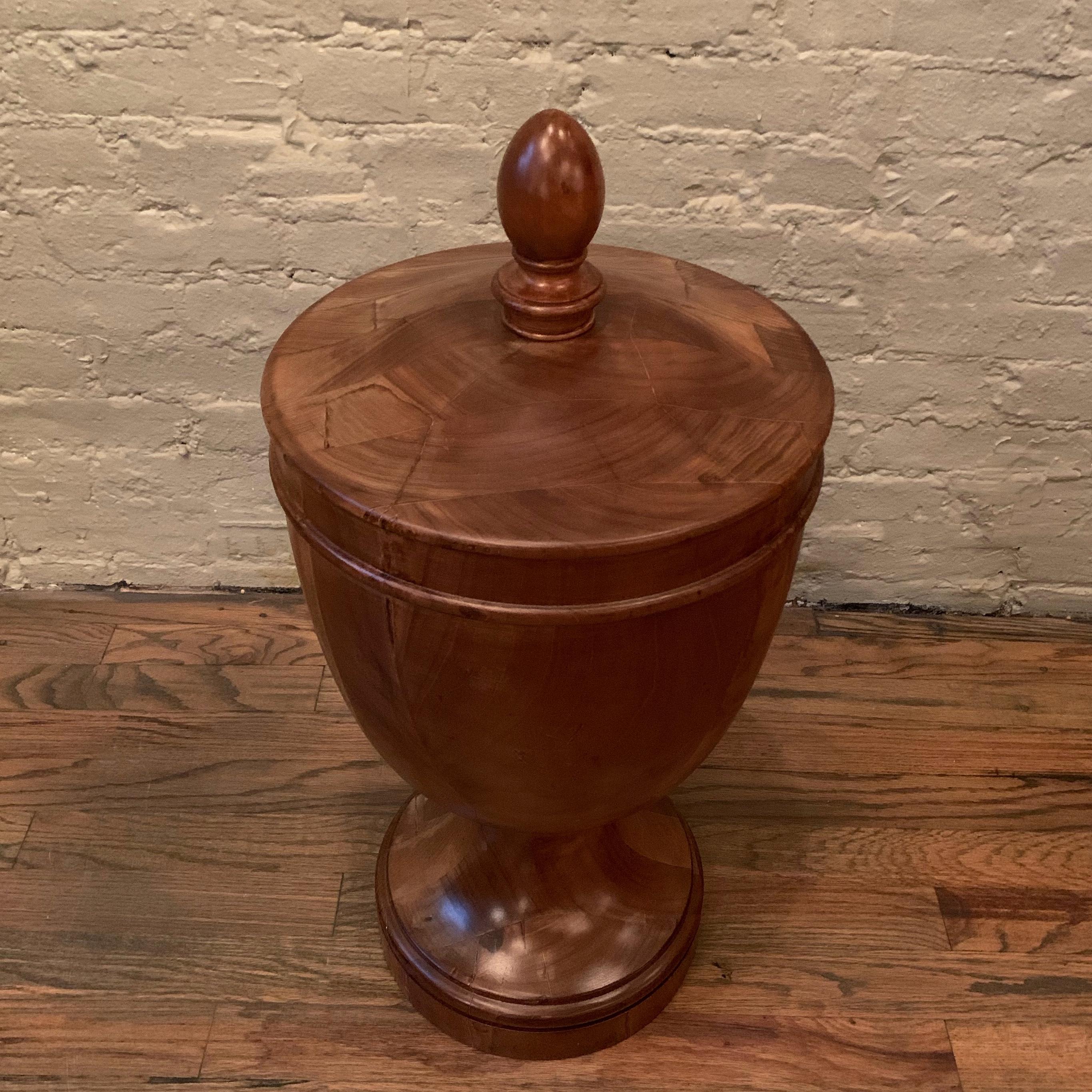 Oversized Solid Mahogany Craftsman Finial Ornament In Good Condition For Sale In Brooklyn, NY