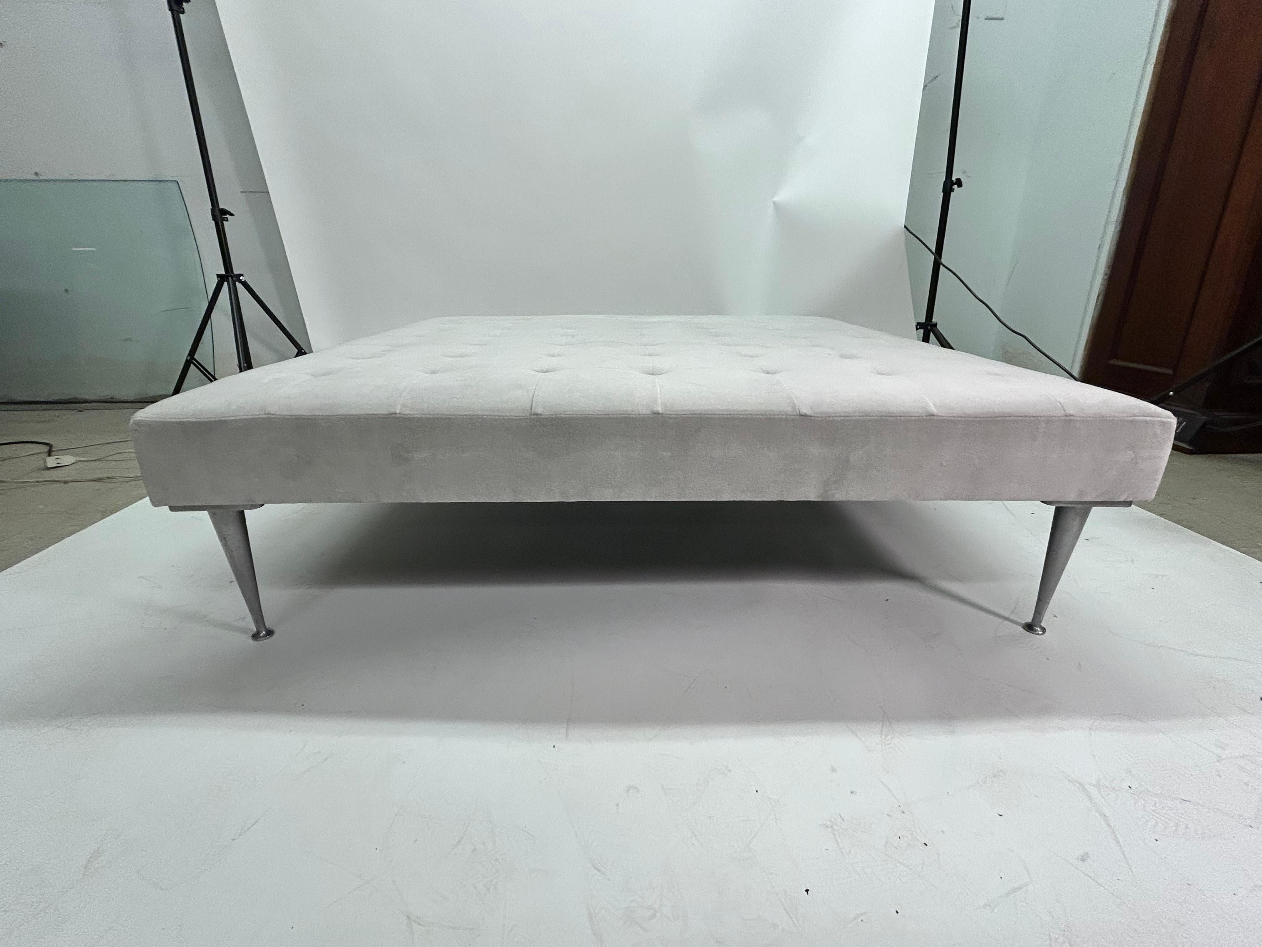 Fatto a mano Oversized Square Tufted Ottoman in Light Grey Velvet with Solid Cast Steel Legs in vendita
