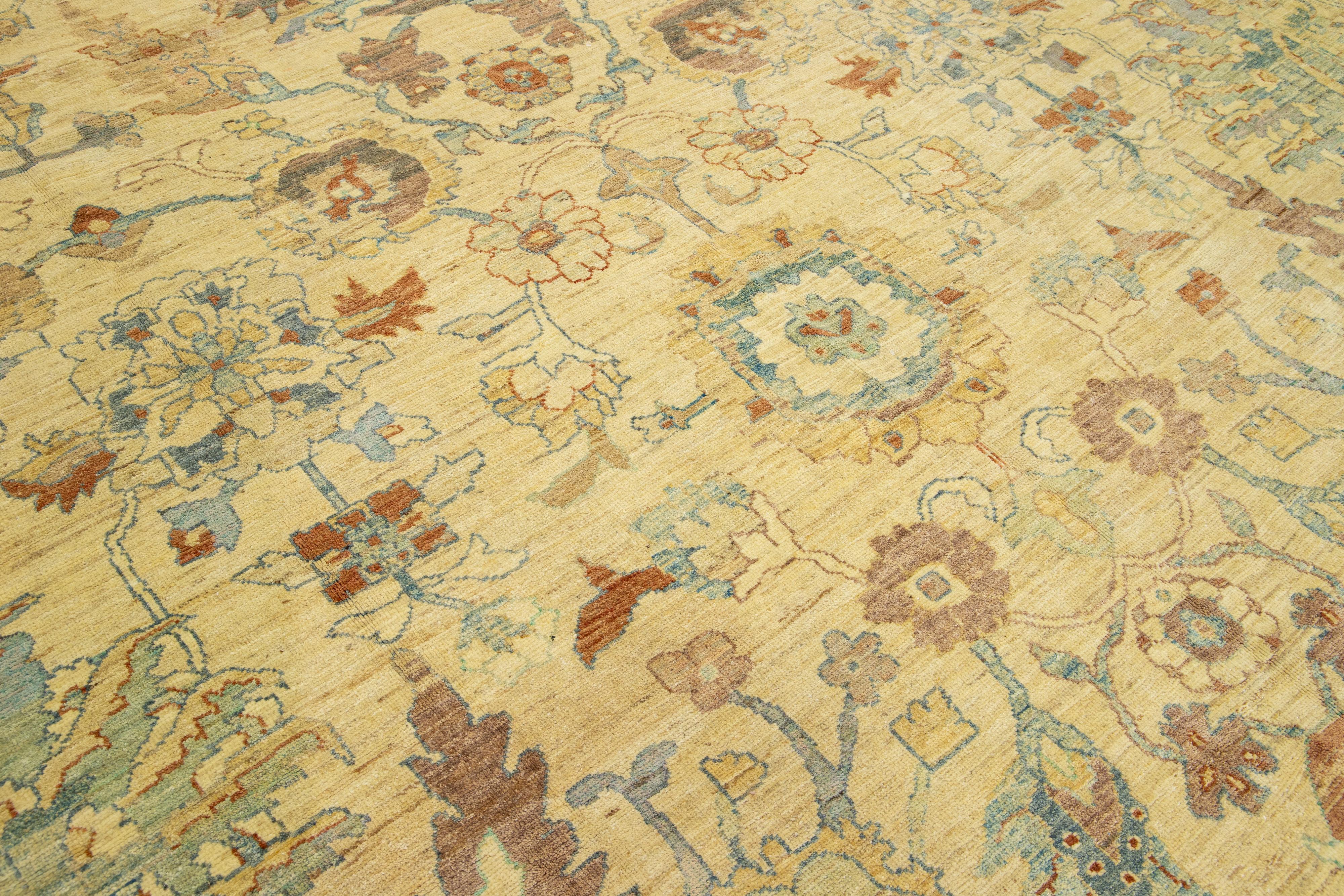 Moderner Sultanabad-Wollteppich in Beige in Übergröße mit Allover-Design (21. Jahrhundert und zeitgenössisch) im Angebot