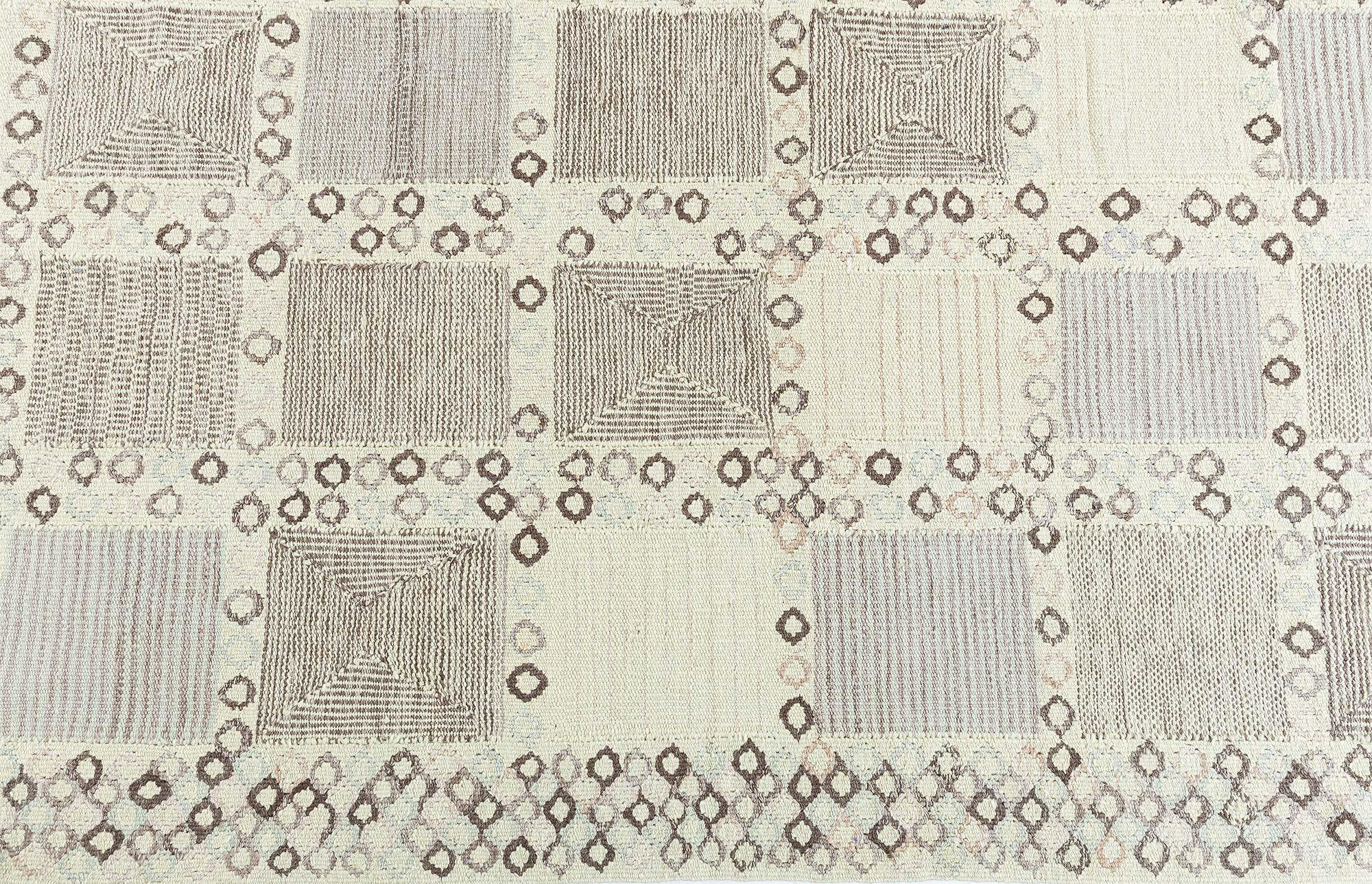 Tappeto oversize a trama piatta di design svedese in lana naturale di Doris Leslie Blau In condizioni Nuovo in vendita a New York, NY