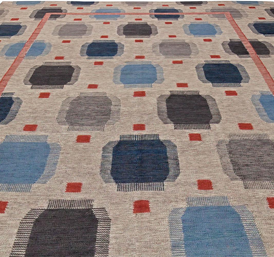 Oversized Swedish Design rug by Doris Leslie Blau
Size: 15'0