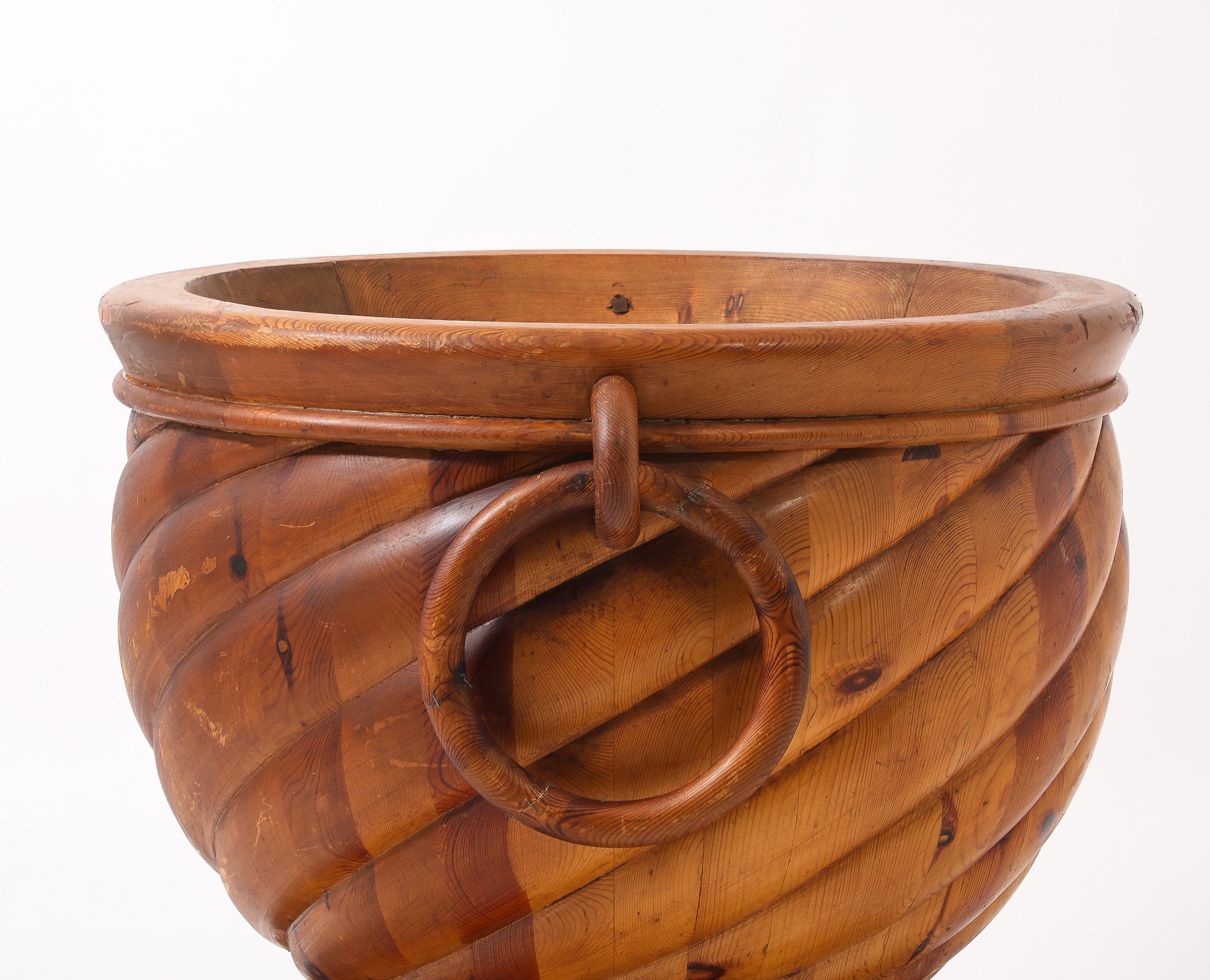 Jardinière surdimensionnée en pin suédois, Suède, années 1960 en vente 5
