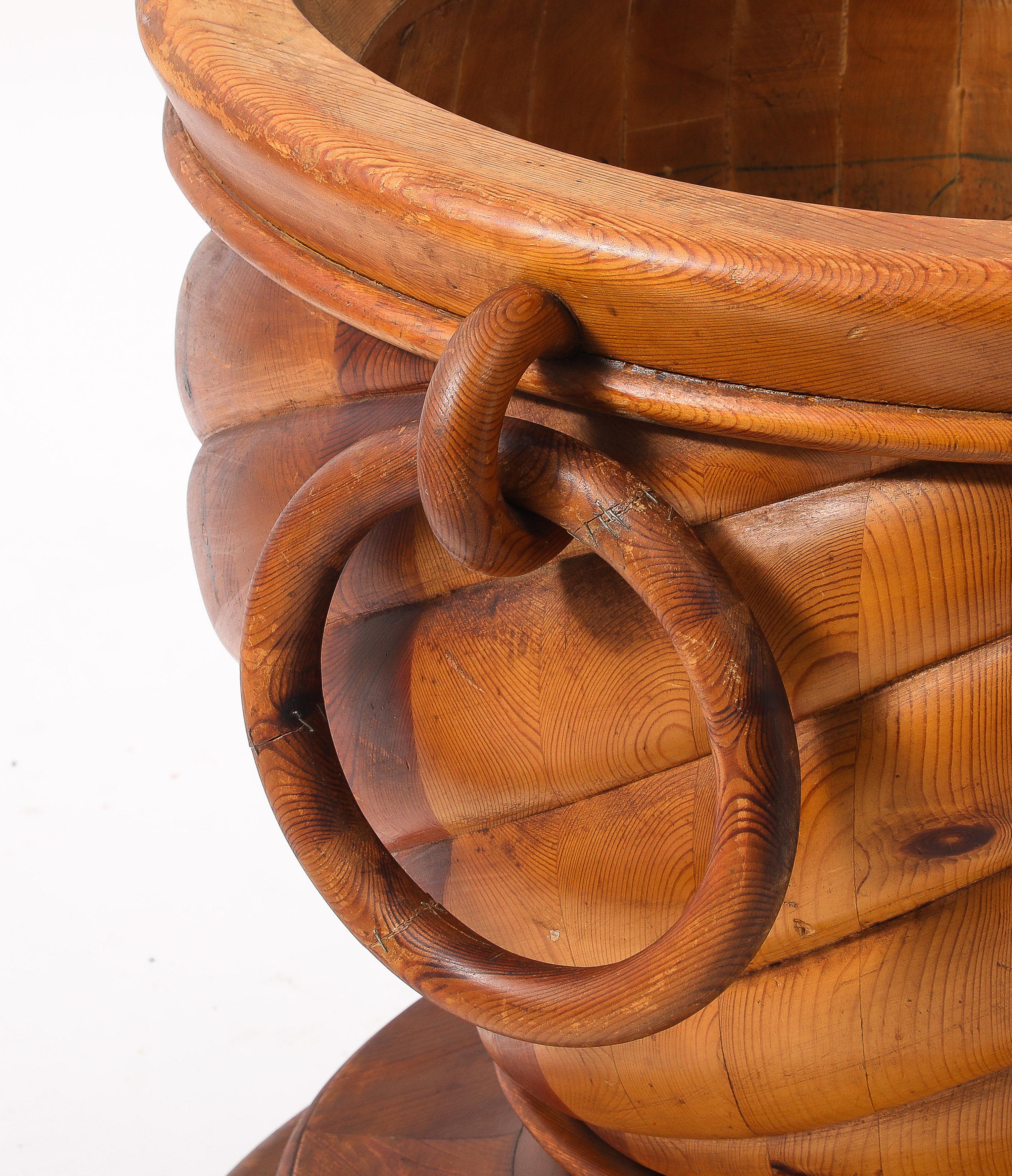 Jardinière surdimensionnée en pin suédois, Suède, années 1960 en vente 8