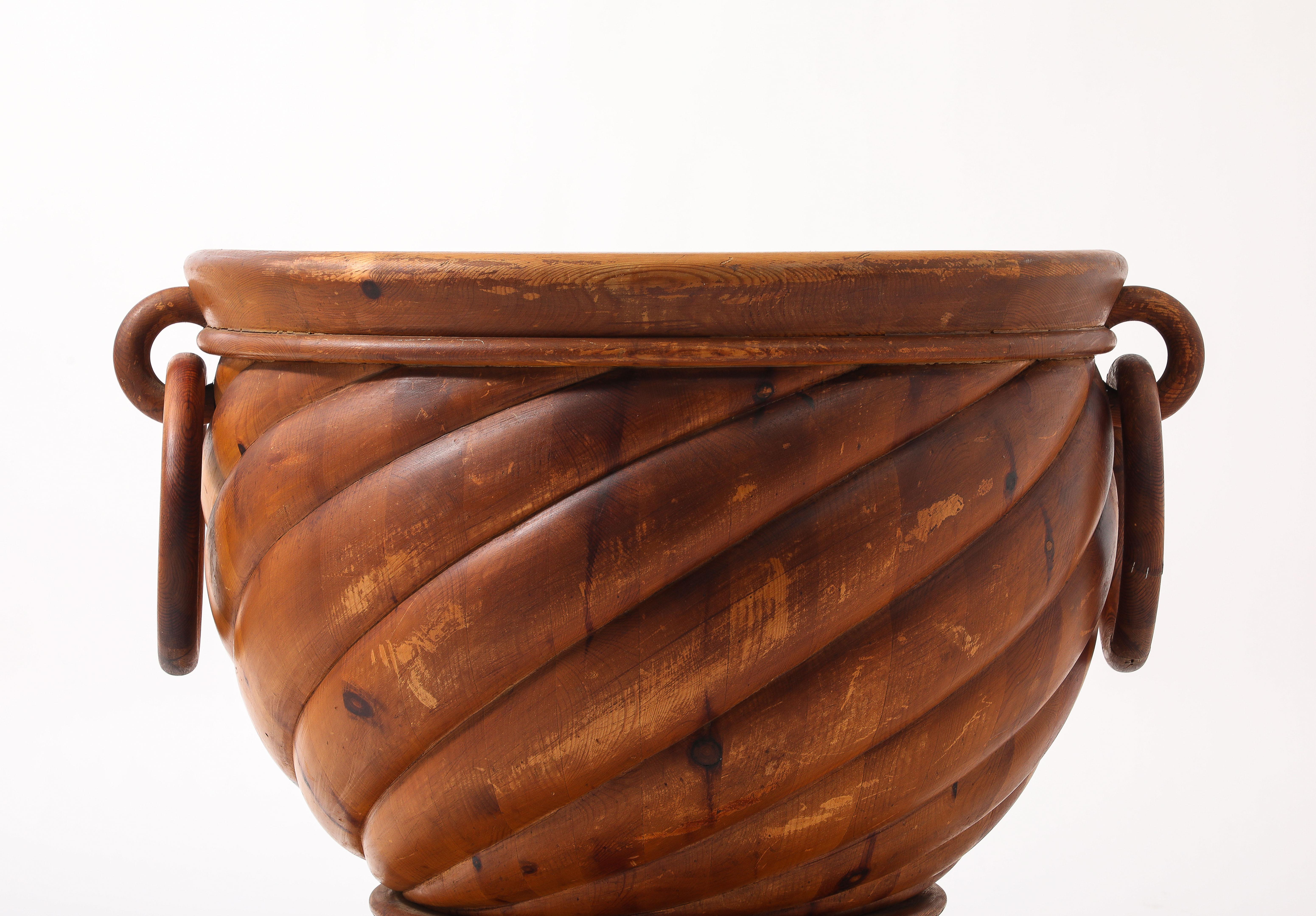 20ième siècle Jardinière surdimensionnée en pin suédois, Suède, années 1960 en vente