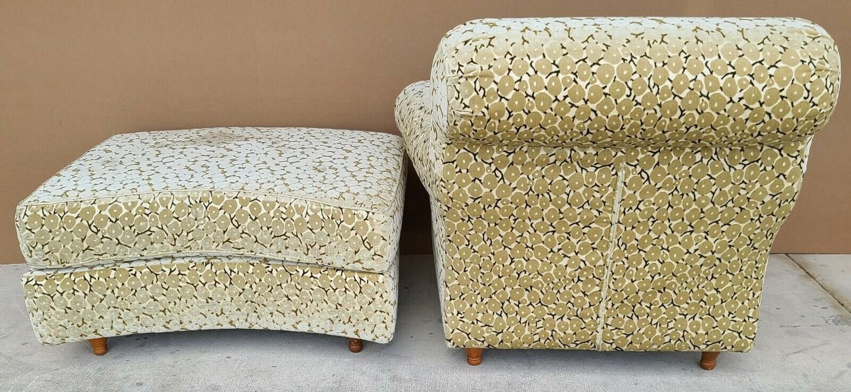 Lounge Chair & Ottoman Oversized Velvet Slip Covered by Alivar Italy In Good Condition In Lake Worth, FL