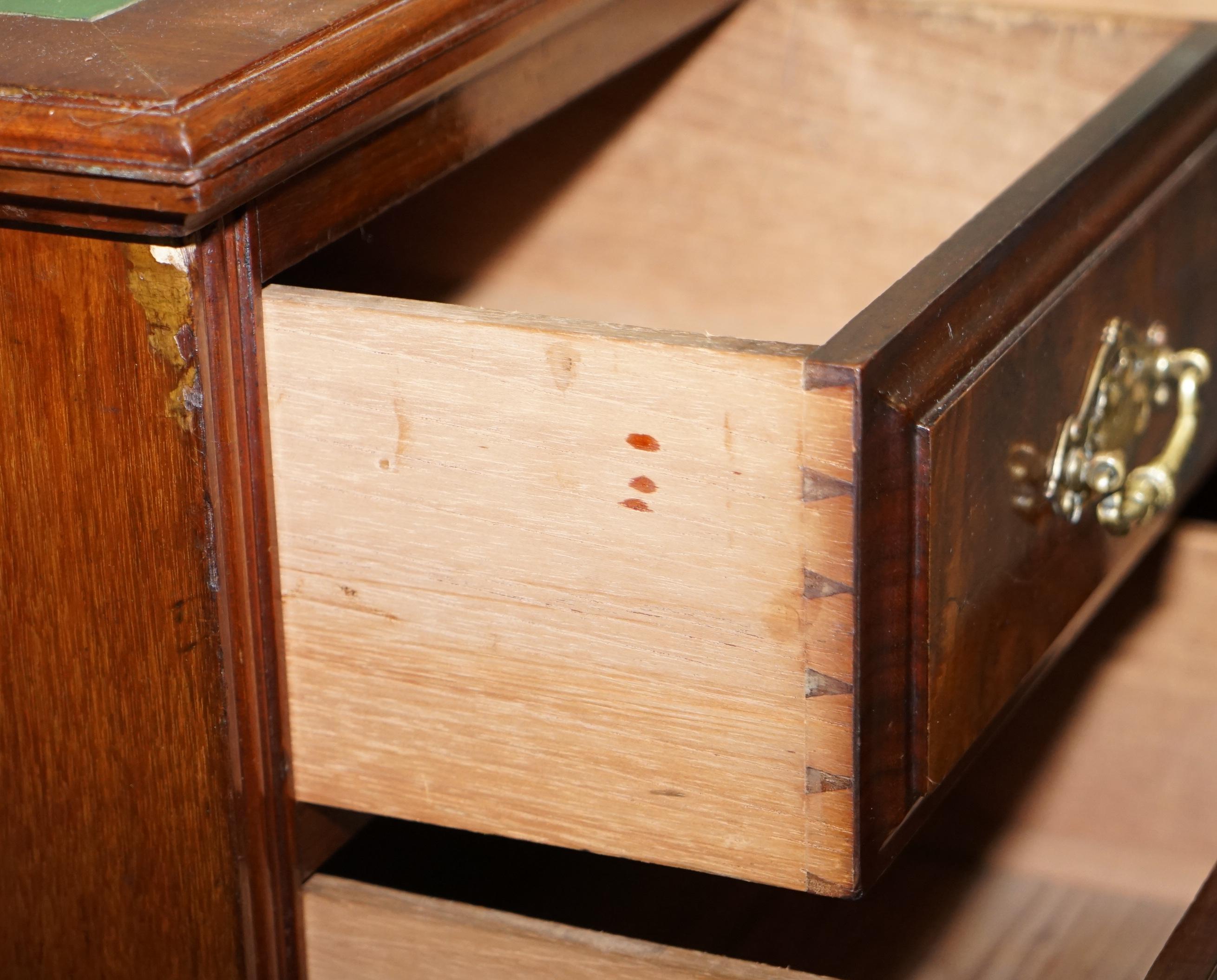Oversized Victorian 1870 Burr Quarter Cut Walnut Knee Hole Pedestal Partner Desk For Sale 12