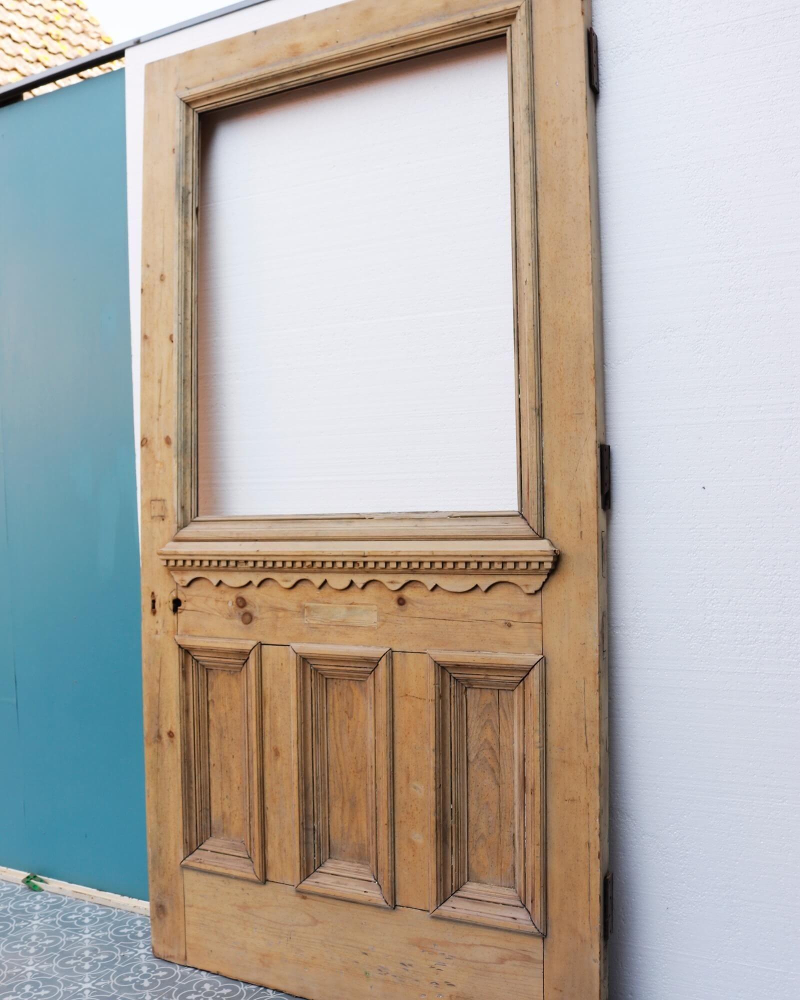 Oversized Victorian Pine Door for Glazing In Fair Condition For Sale In Wormelow, Herefordshire