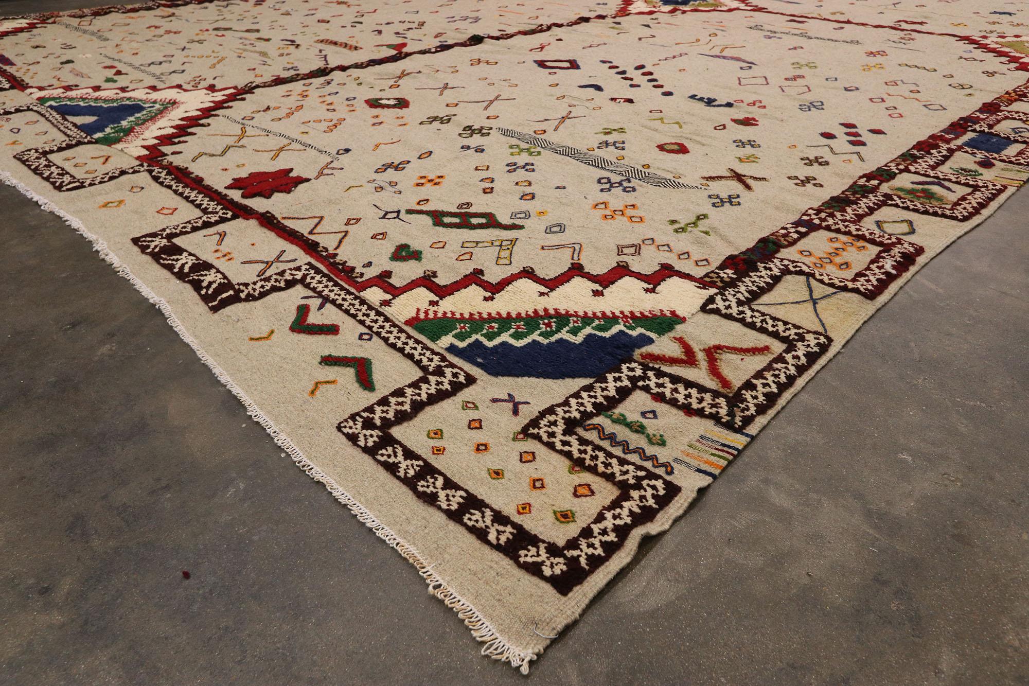 Vintage Berber Glaoui High-Low Souf Moroccan Rug In Good Condition For Sale In Dallas, TX