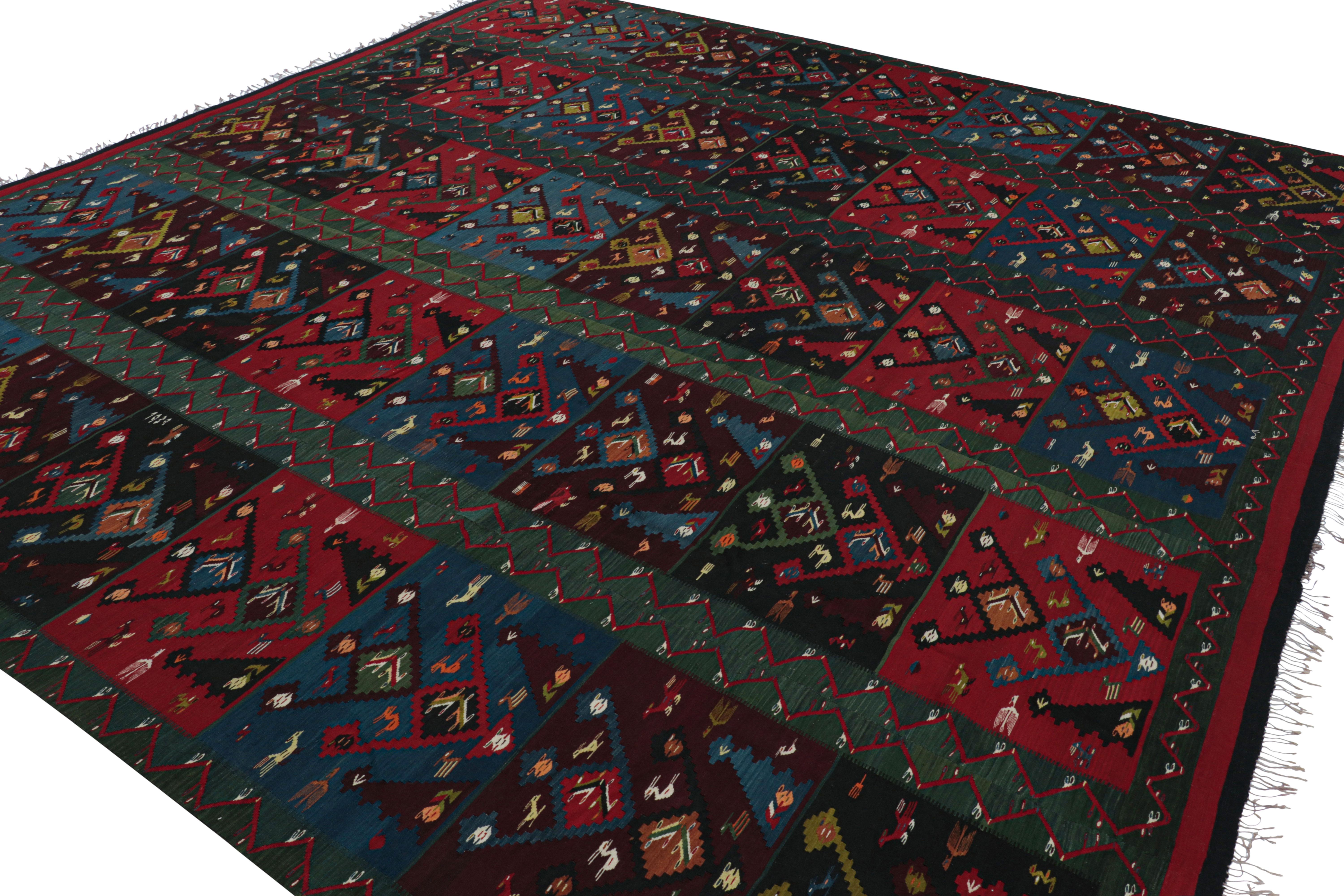 Oversized Vintage Kilim, Square Rug in Teal with Geometric Pattern - Rug & Kilim In Good Condition For Sale In Long Island City, NY