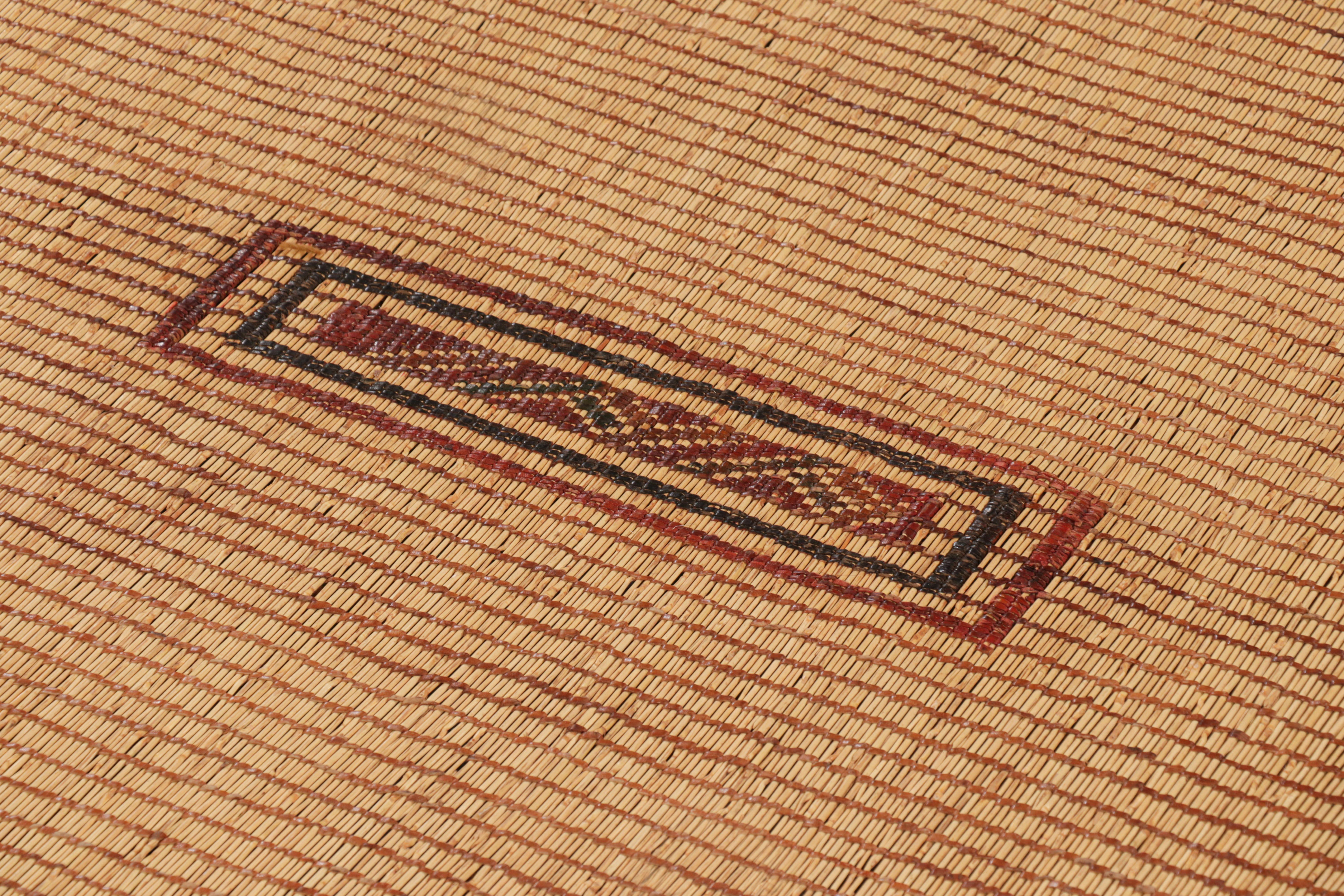 Metà XX secolo Stuoia Tuareg marocchina oversize con motivi geometrici, da Rug & Kilim in vendita