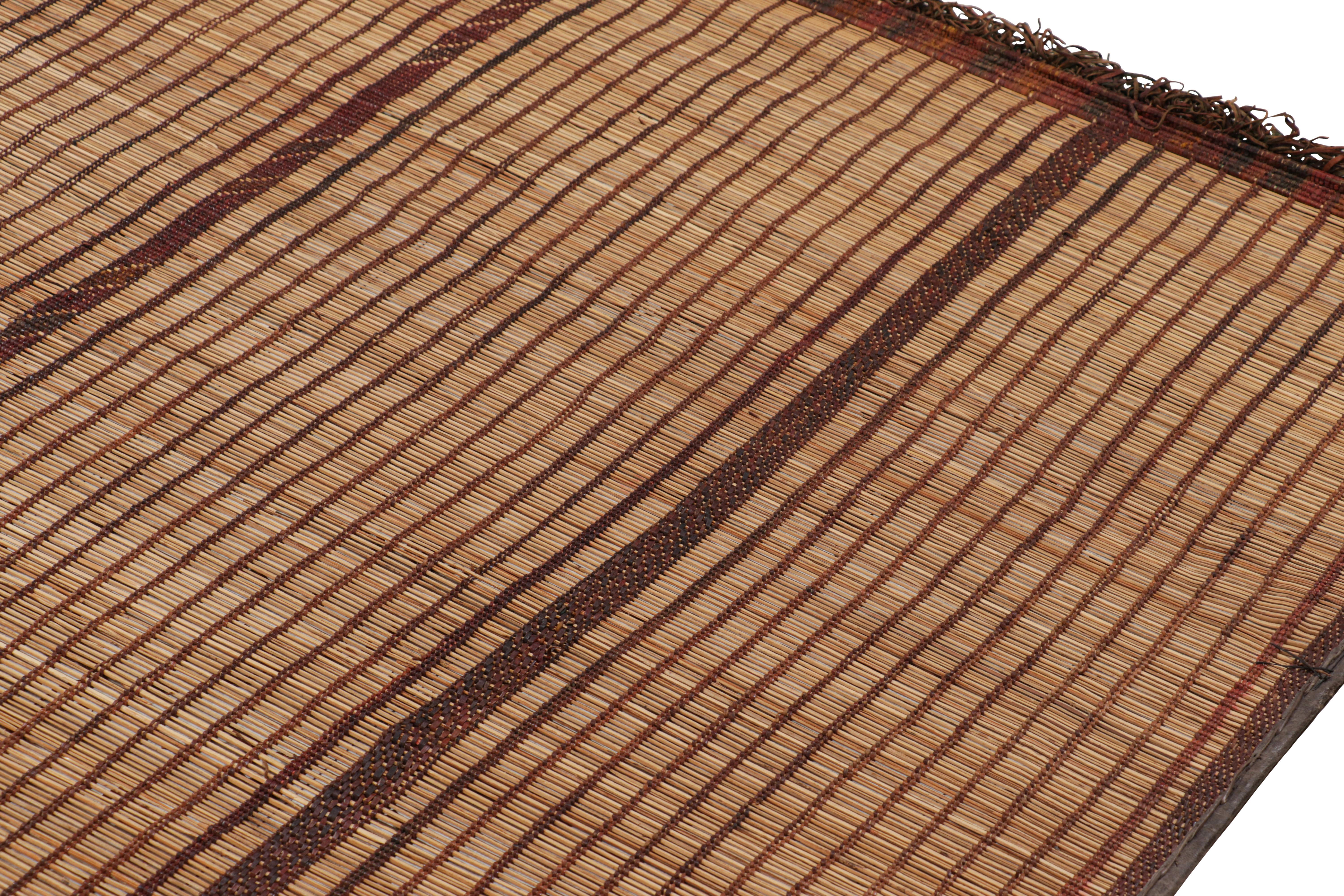 Alfombra Tuareg Vintage Marroquí de Gran Tamaño, con Rayas Geométricas, de Rug & Kilim Cuero en venta