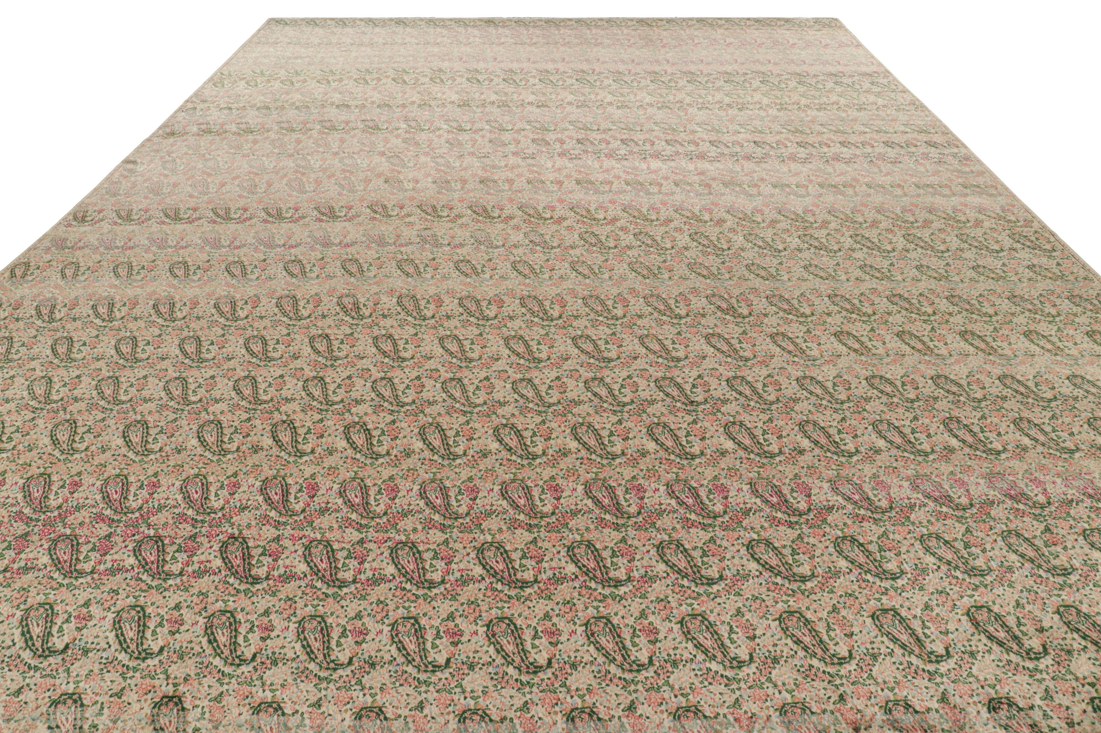 Übergroßer persischer Kerman-Teppich im Vintage-Stil mit Paisley-Blumenmuster (Persisch) im Angebot