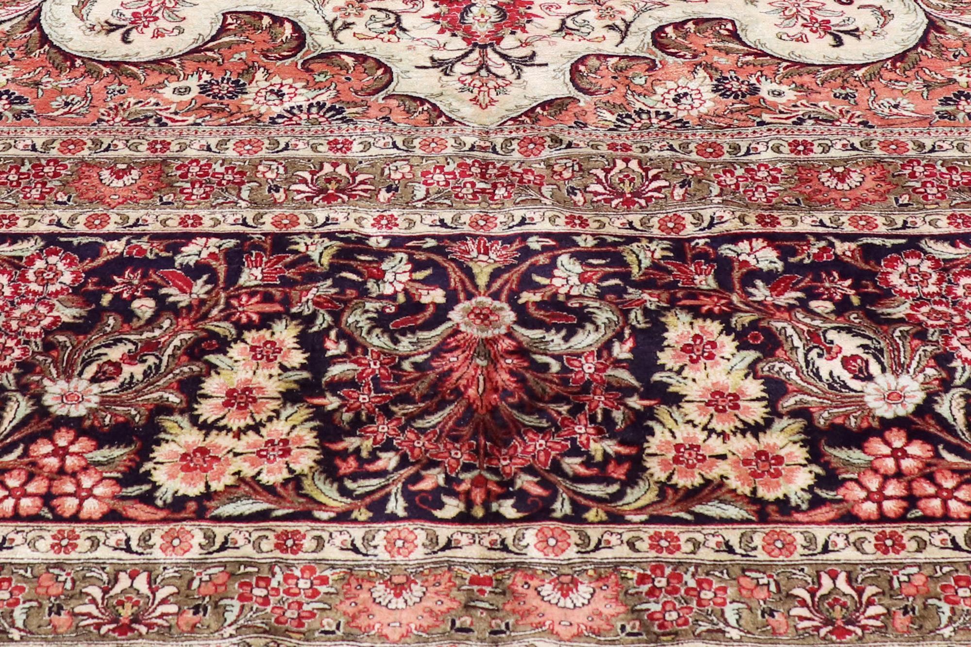20ième siècle Tapis persan rose Qum vintage, 13'07 x 20'01 en vente