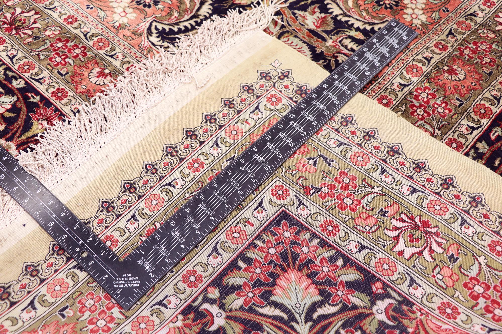 Soie Tapis persan rose Qum vintage, 13'07 x 20'01 en vente