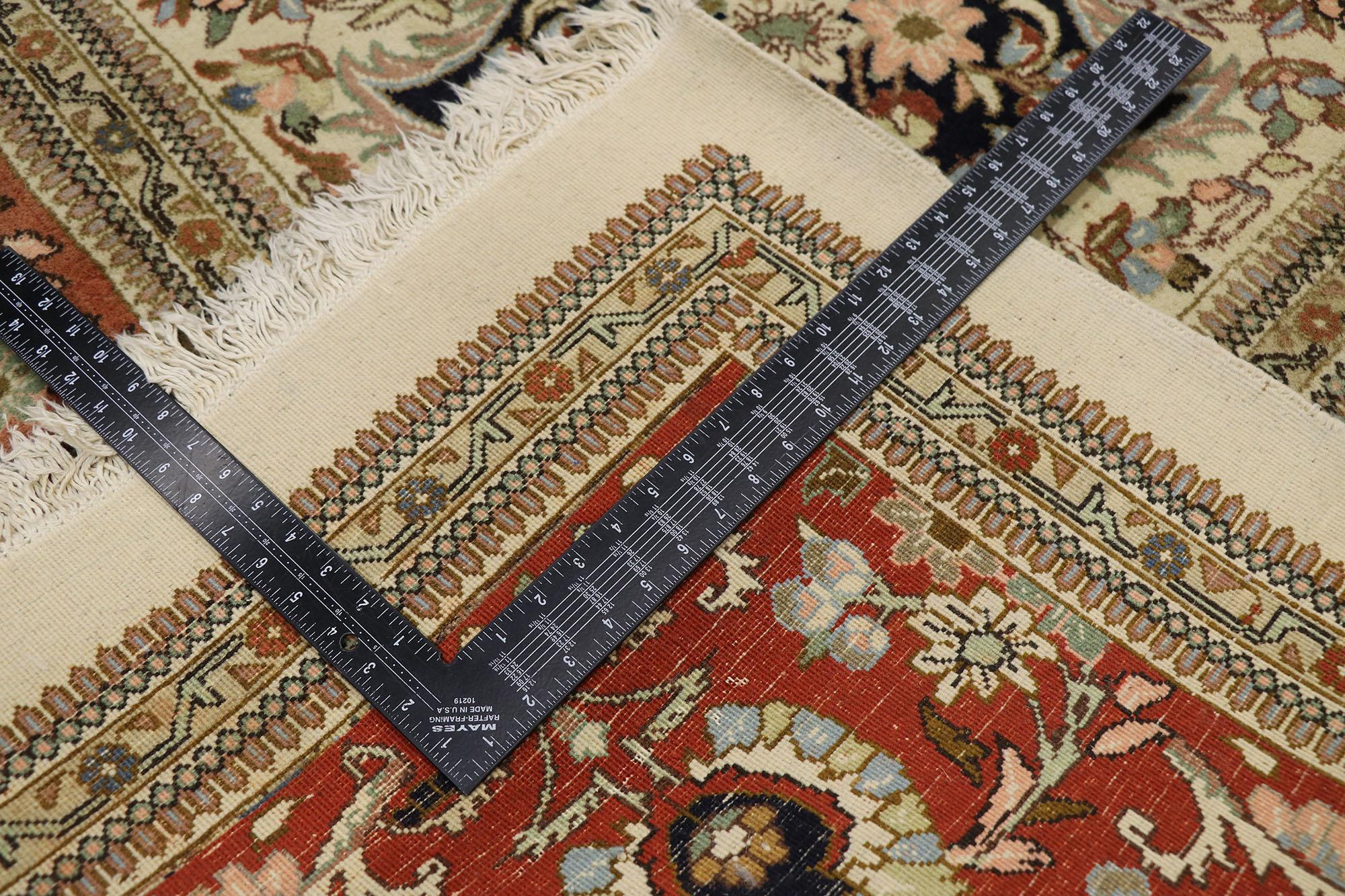 Laine Tapis persan Tabriz surdimensionné, le charme royal rencontre l'Elegance victorienne en vente