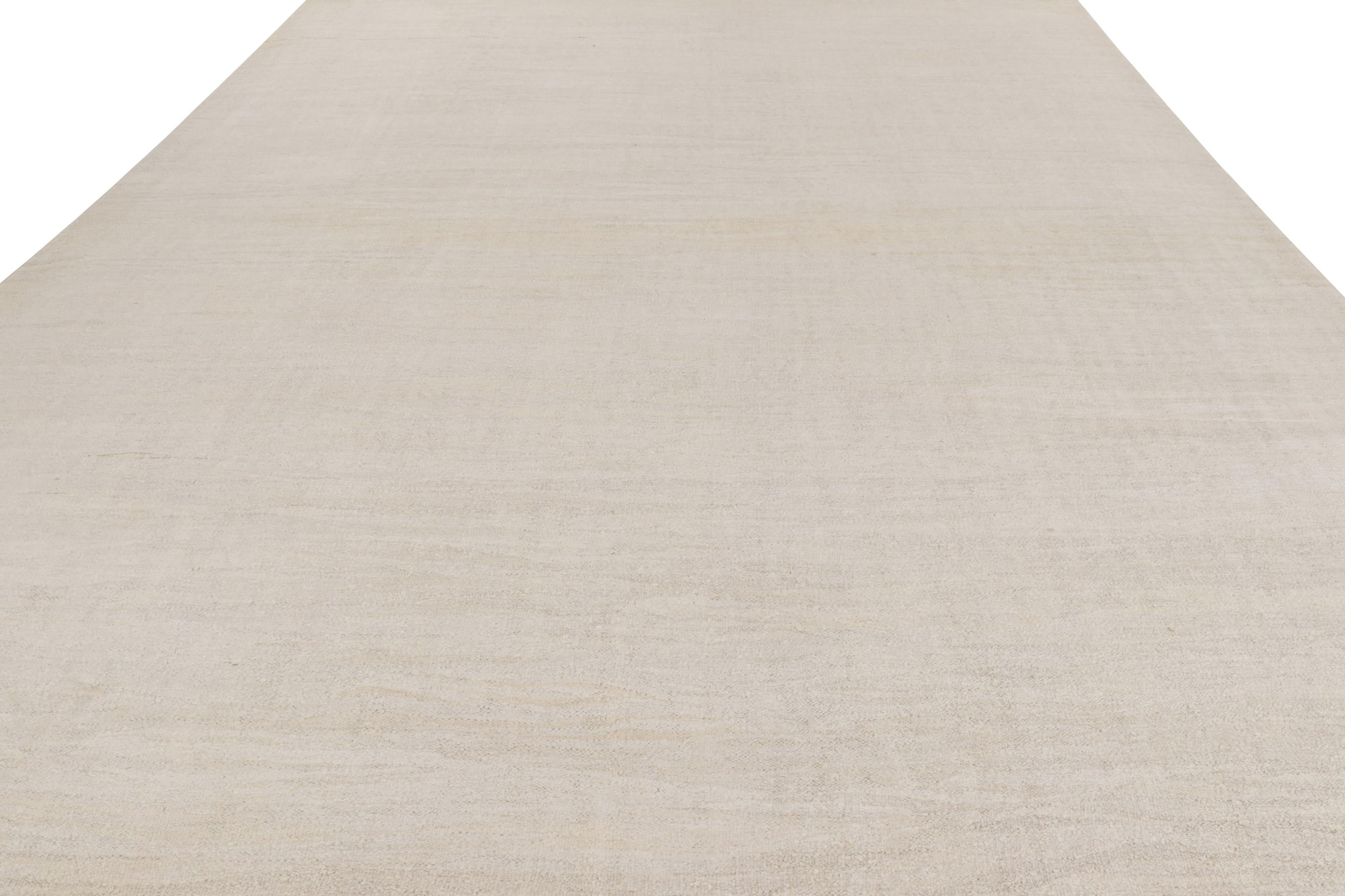 Übergroßer massiver Vintage-Kilim in Beige- und Cremetönen - Rug & Kilim (Handgewebt) im Angebot