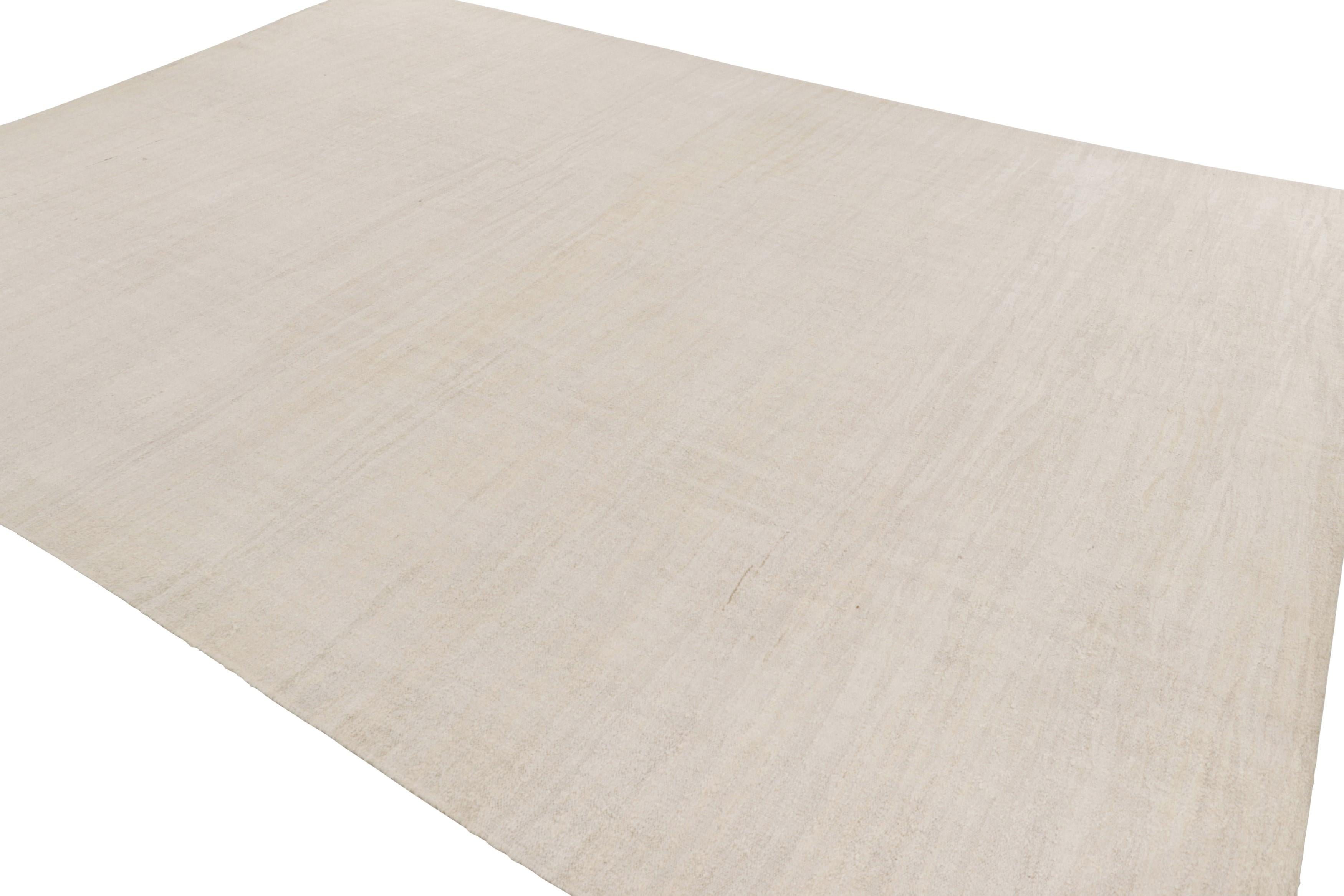 Übergroßer massiver Vintage-Kilim in Beige- und Cremetönen - Rug & Kilim im Zustand „Gut“ im Angebot in Long Island City, NY