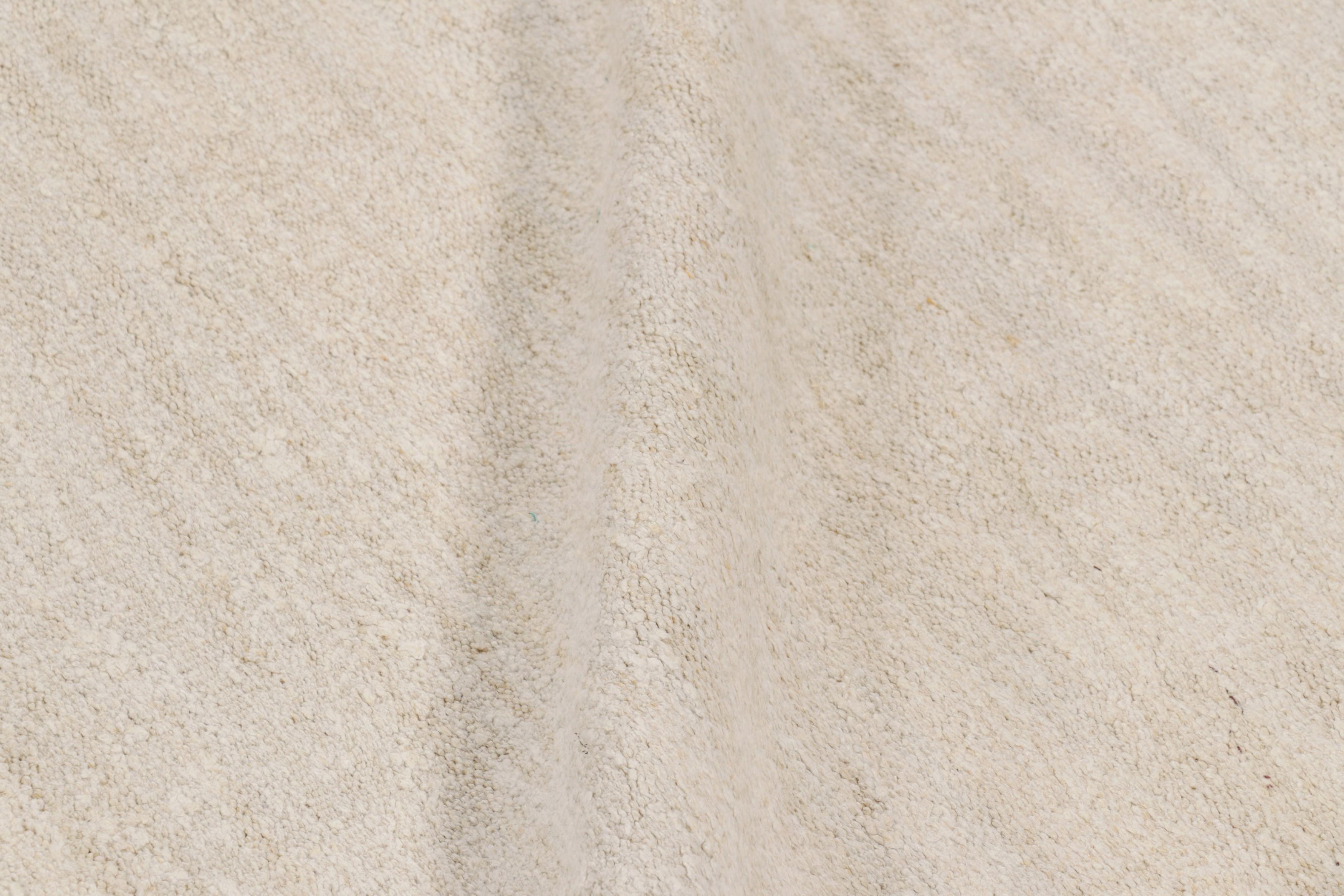 Übergroßer massiver Vintage-Kilim in Beige- und Cremetönen - Rug & Kilim (Wolle) im Angebot
