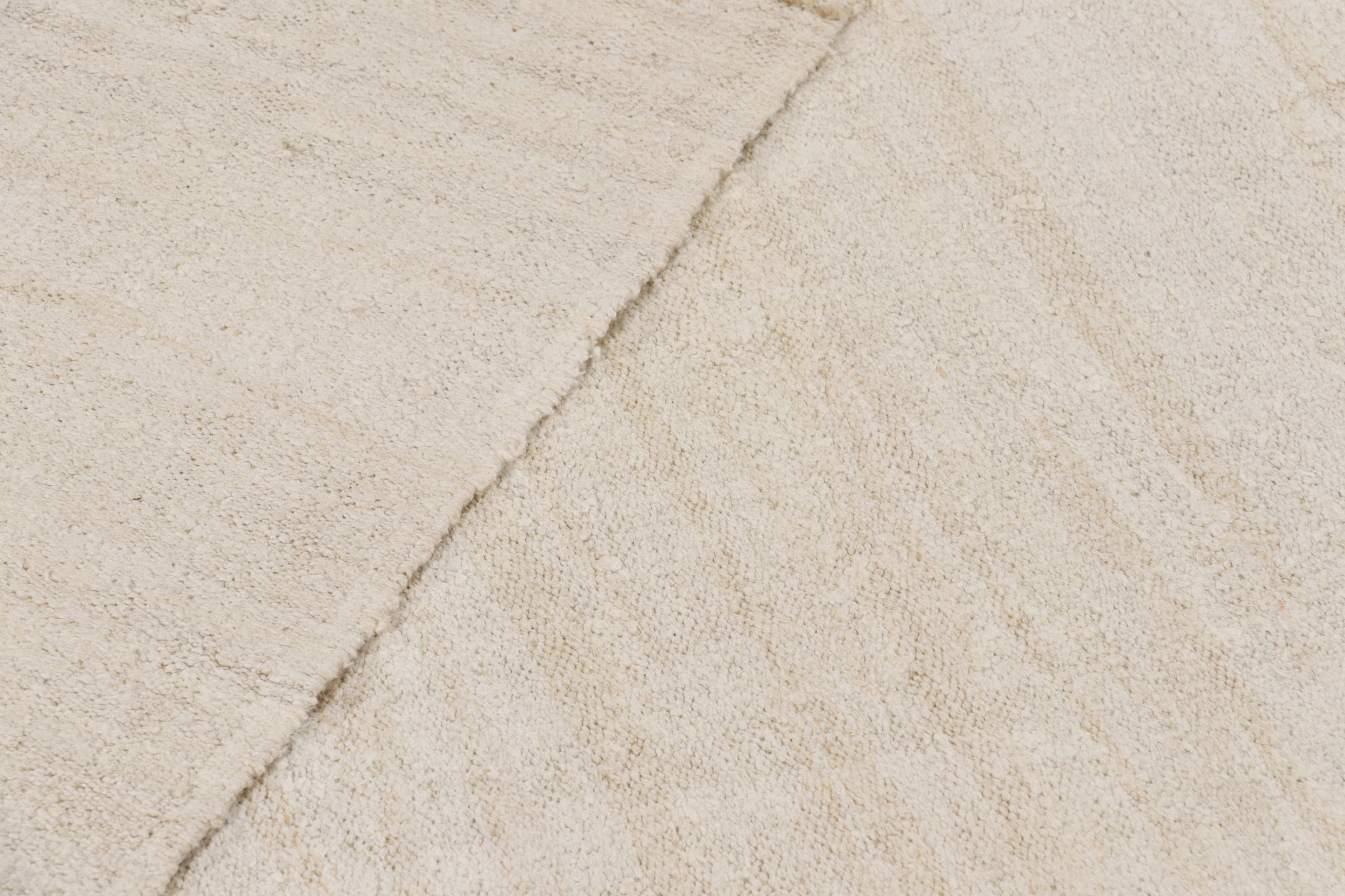 Übergroßer massiver Vintage-Kilim in Beige- und Cremetönen - Rug & Kilim im Angebot 1