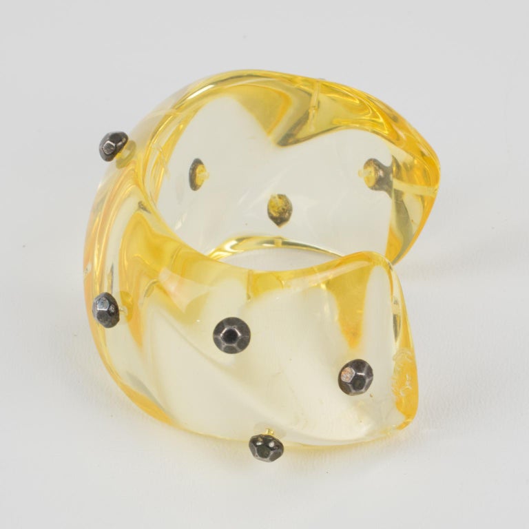 Oversized Yellow Champagne Lucite Cuff Bracelet with Gunmetal Studs In Excellent Condition For Sale In Atlanta, GA