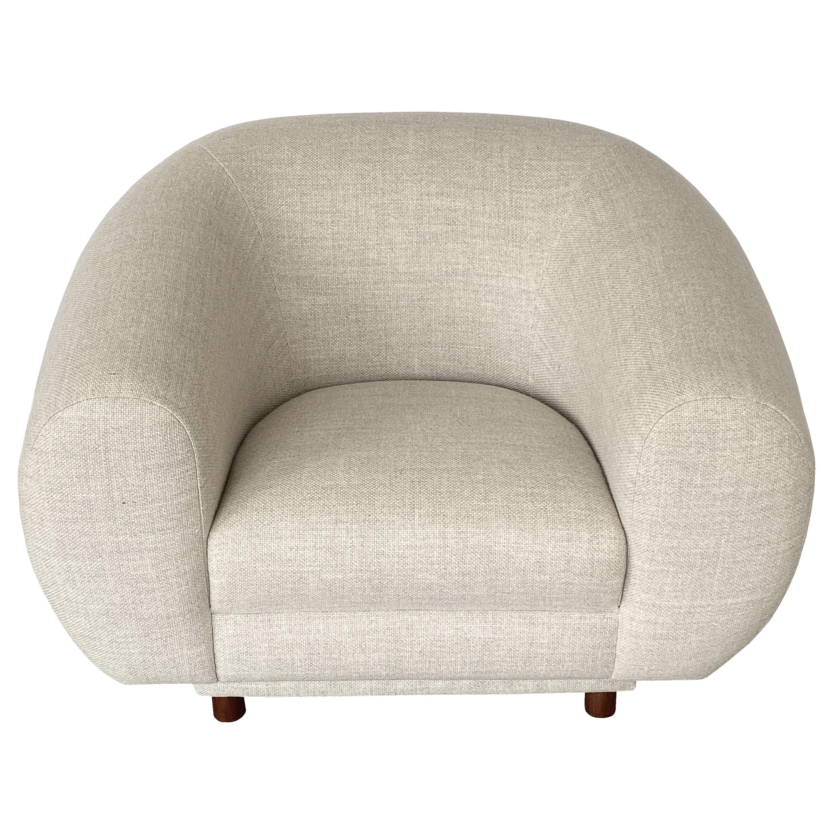 Overstuffed Polar Bear Style Lounge Chair