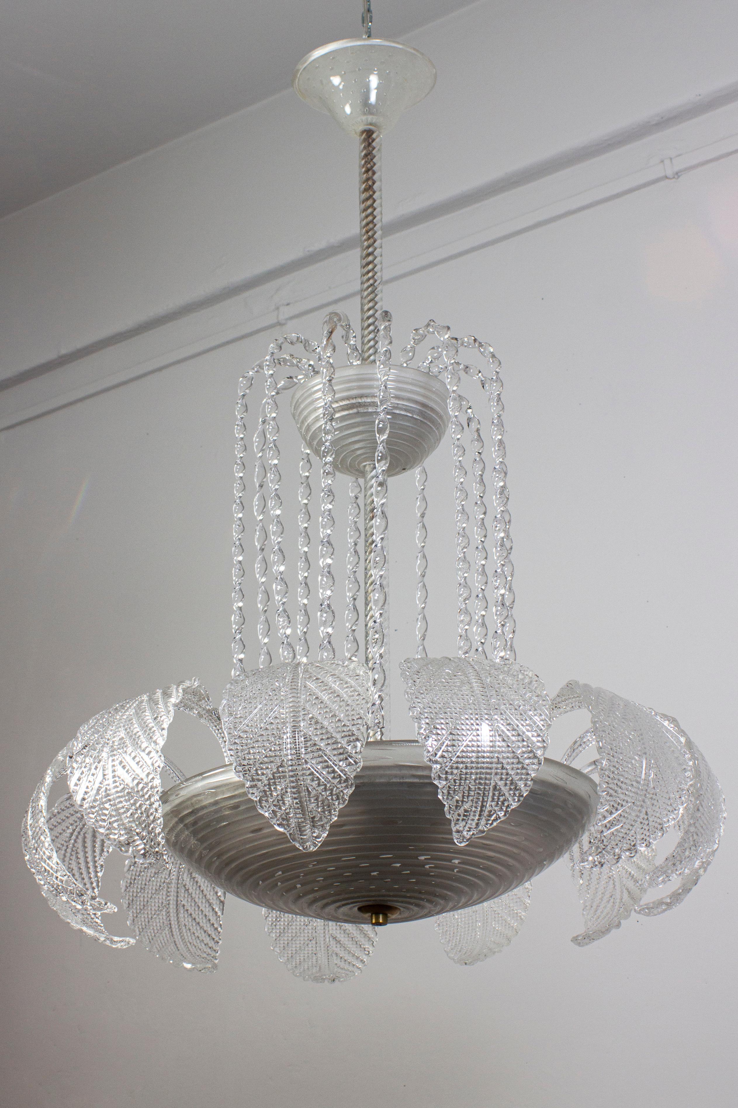 Italiano Travolgente  Lampadario Art Deco Ninfea in vetro di Murano di Barovier, 1940 in vendita