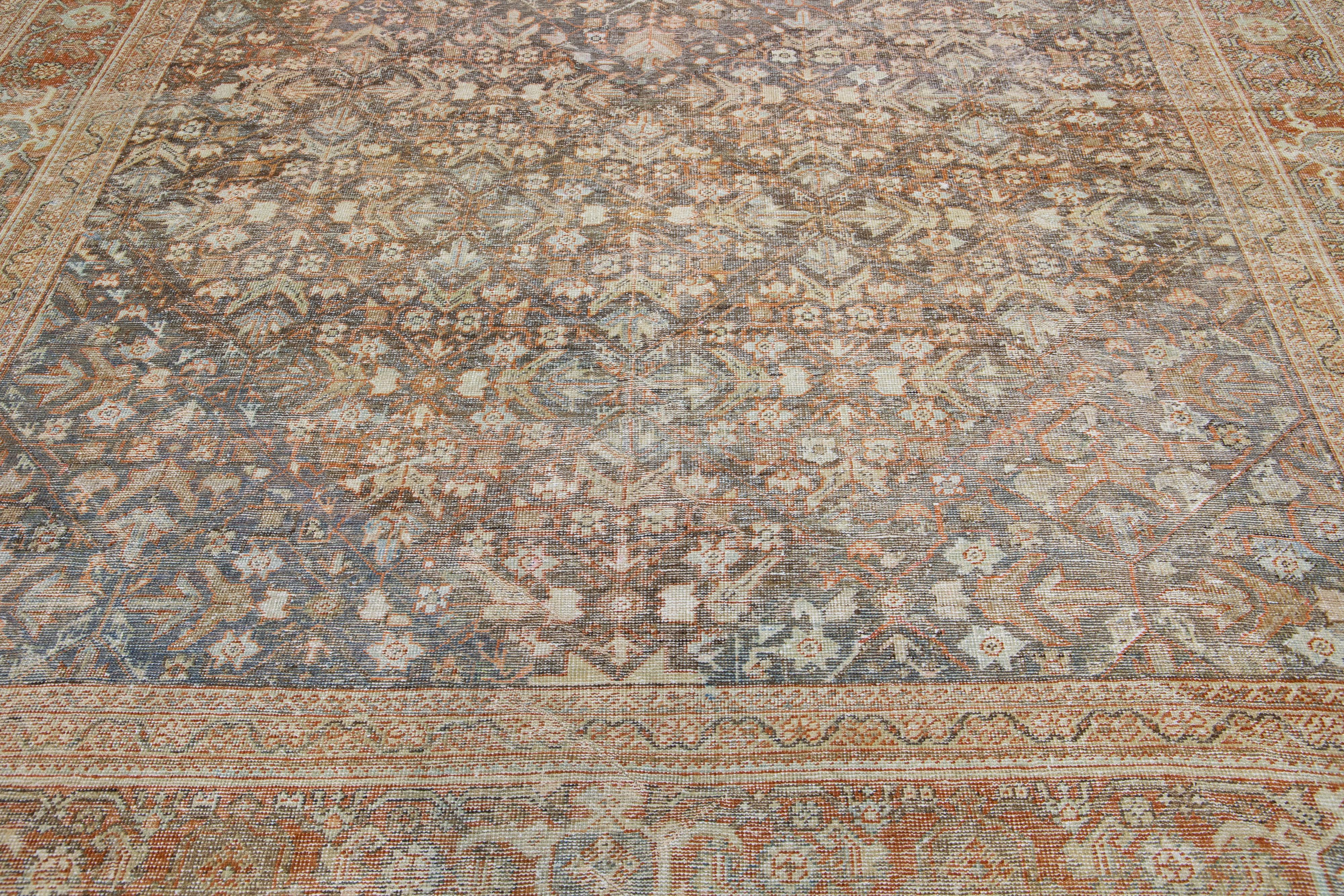 20ième siècle Tapis persan Mahal en laine grandeur nature des années 1900, couleur grise et rouille en vente