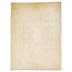 Tappeto moderno Ovesize in lana beige Oushak con disegno floreale