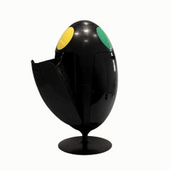 Ovetto ABS Collection noire recyclée et meuble à déchets personnalisé par Soldi Design