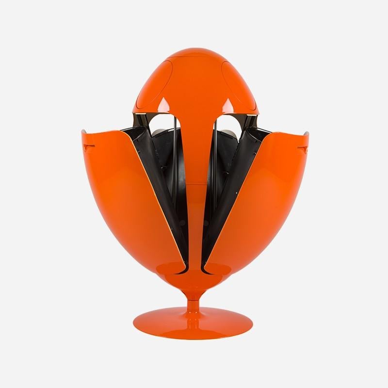 For all homes and kitchens, for all dining establishments with a contemporary taste
Ovetto Galà Glossy Orange is the designer recycling container designed for all environments that need to be characterized by a note of good cheer. 

Ovetto is