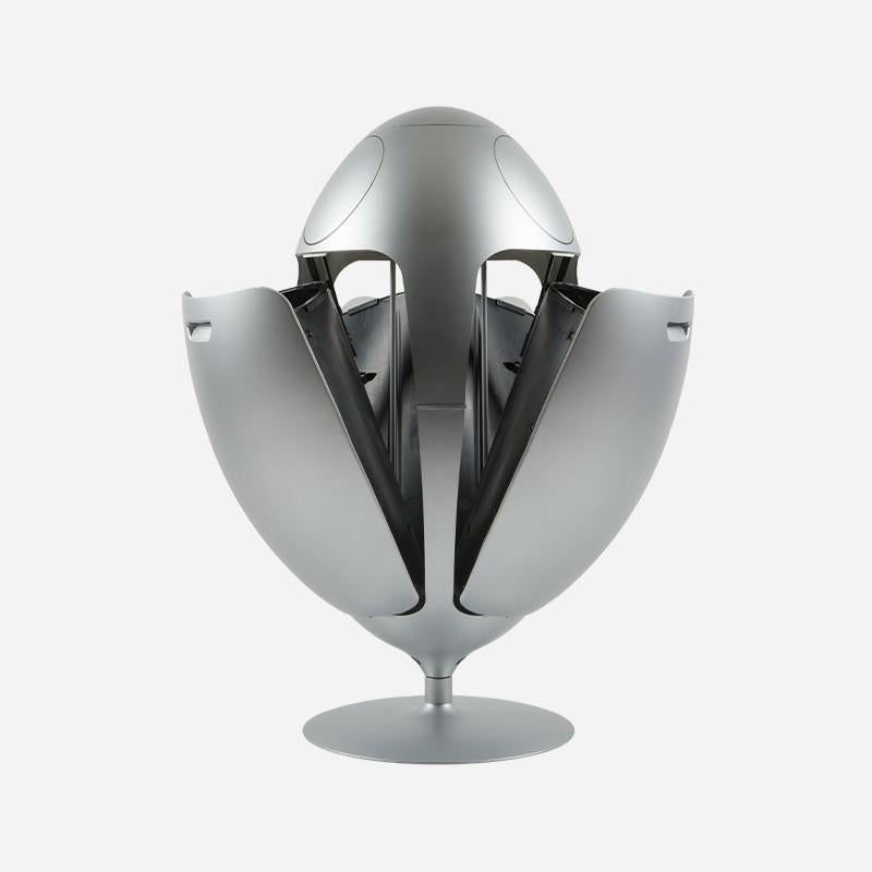 Wenn die Mülltonne zum Designer wird und Ihrem Umfeld ein neues Gesicht gibt
Ovetto Metal Alluminio, der Hausmülleimer wird zum Designer. 

Ovetto ist platzsparend, seine Rundungen sind so konzipiert, dass er bequem in einer Ecke platziert werden