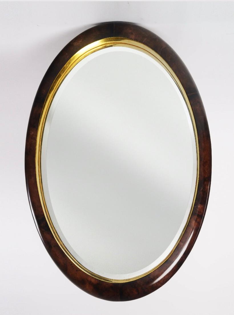 Moderno Specchio Ovi con cornice in zigrino marrone tartufo di Elan Atelier IN STOCK in vendita