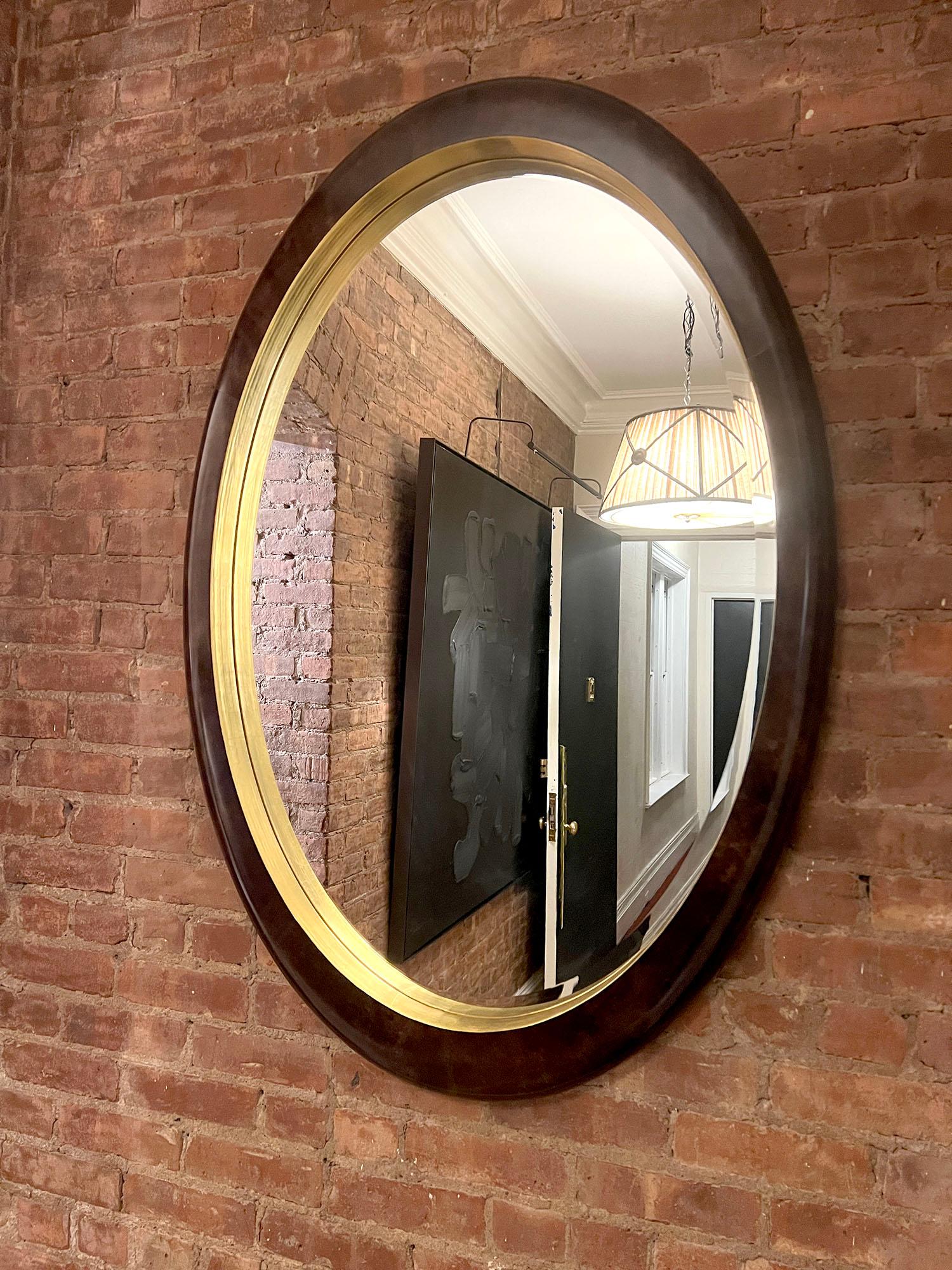 Specchio Ovi con cornice in zigrino marrone tartufo di Elan Atelier IN STOCK in vendita 5