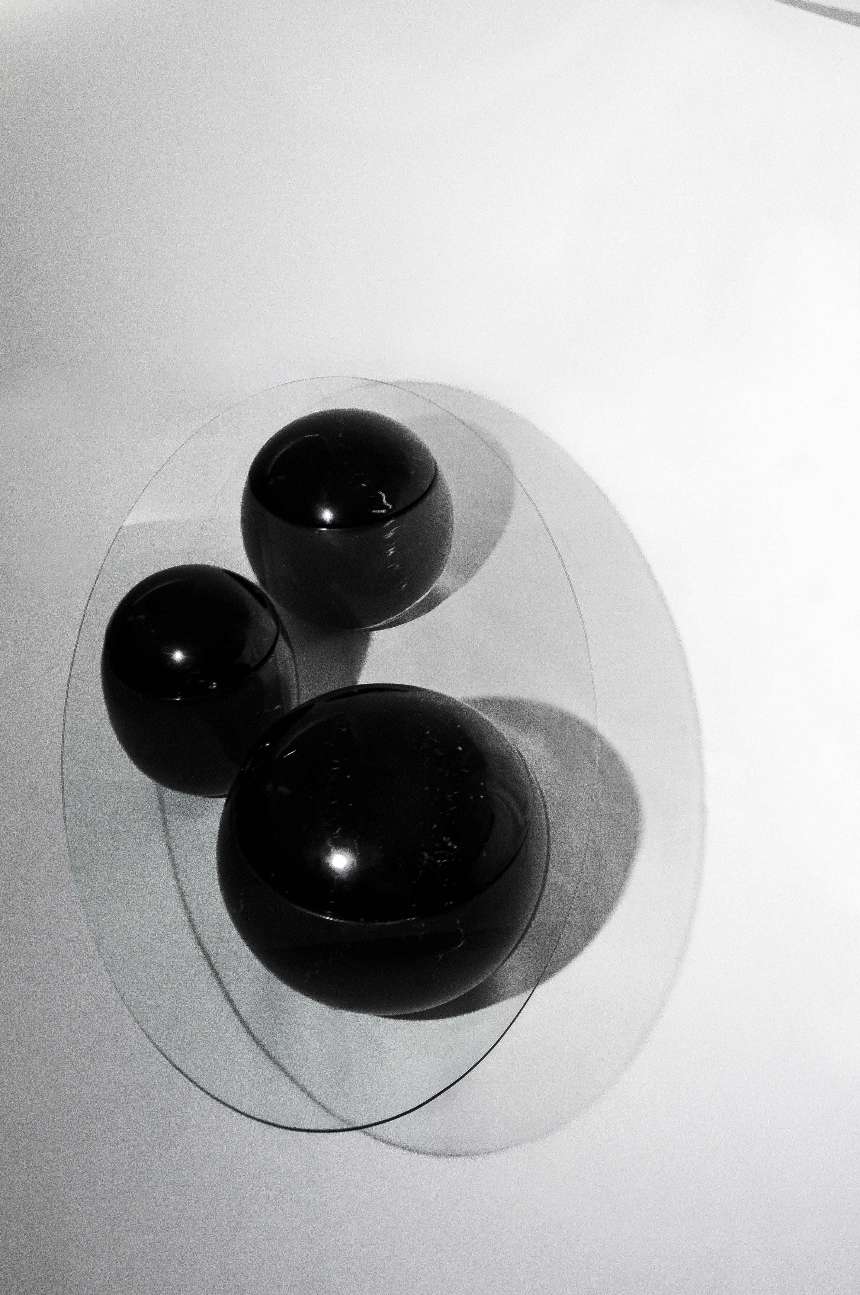 Hand-Carved Ovni Uovo Black Marble Glass Sculptural Coffee Table For Sale