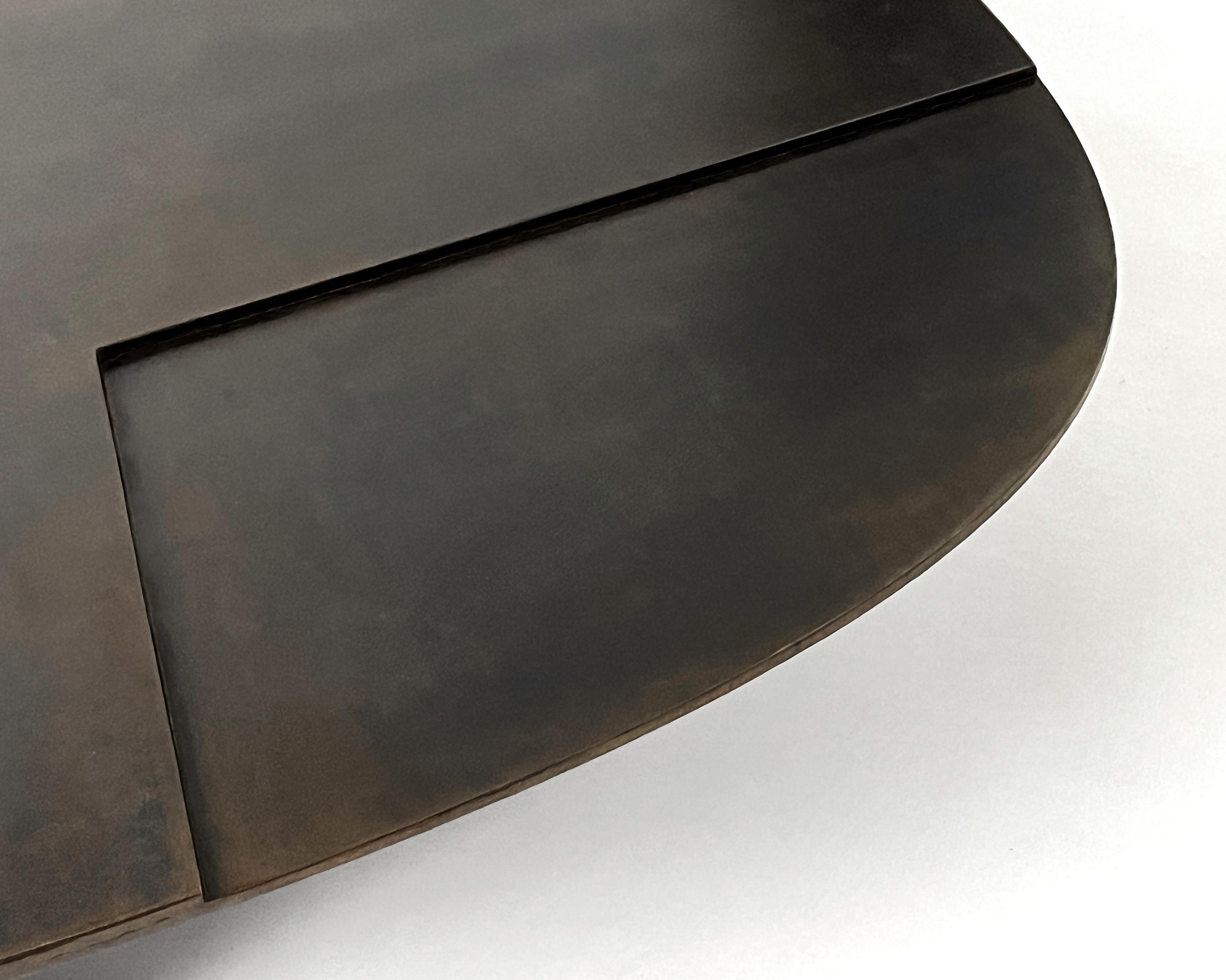 Ovoid Table by Cal Summers In New Condition For Sale In Geneve, CH