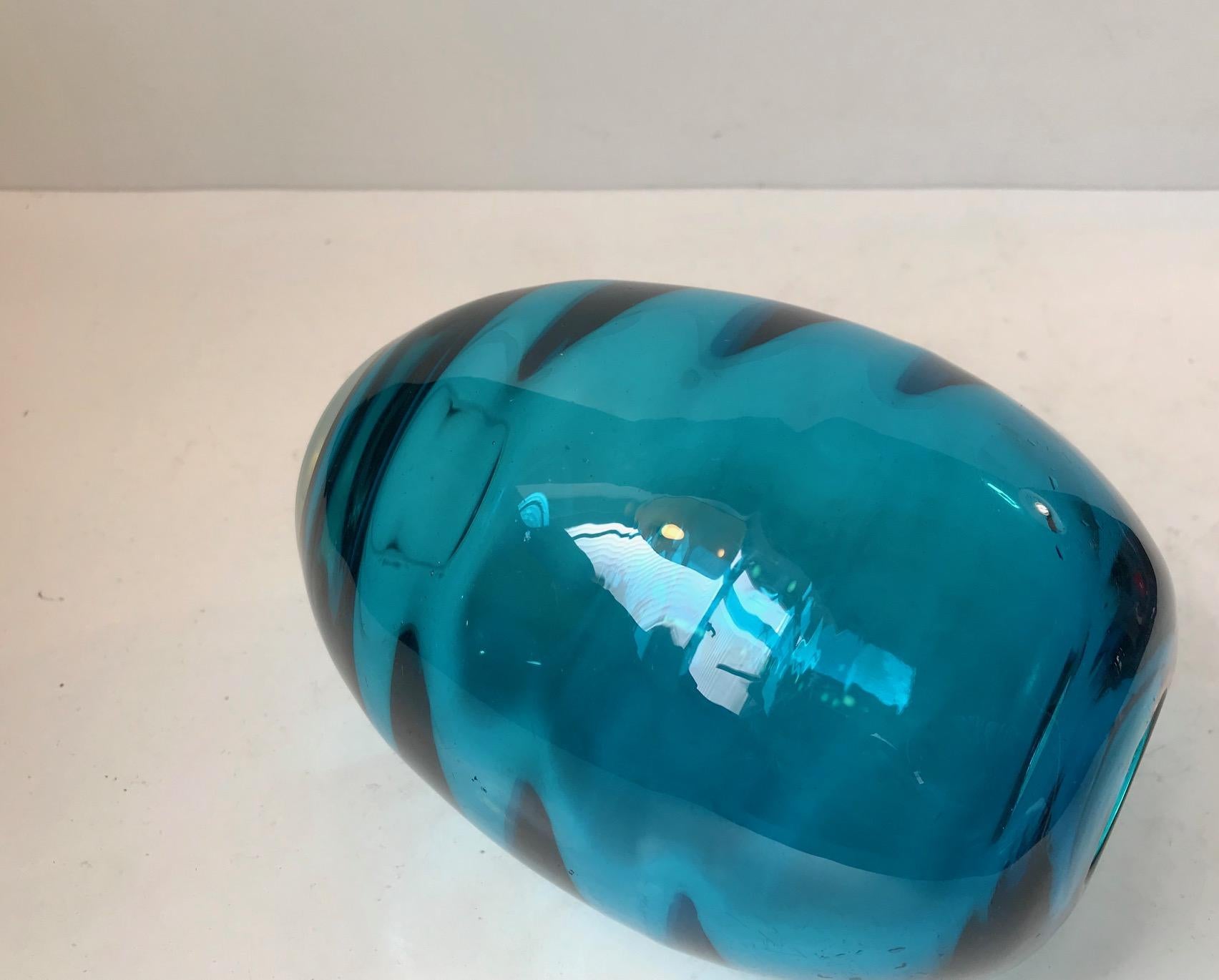 Ovoid Turquoise Glass Vase with Optical Stripes by Holmegaard, 1950s In Good Condition For Sale In Esbjerg, DK