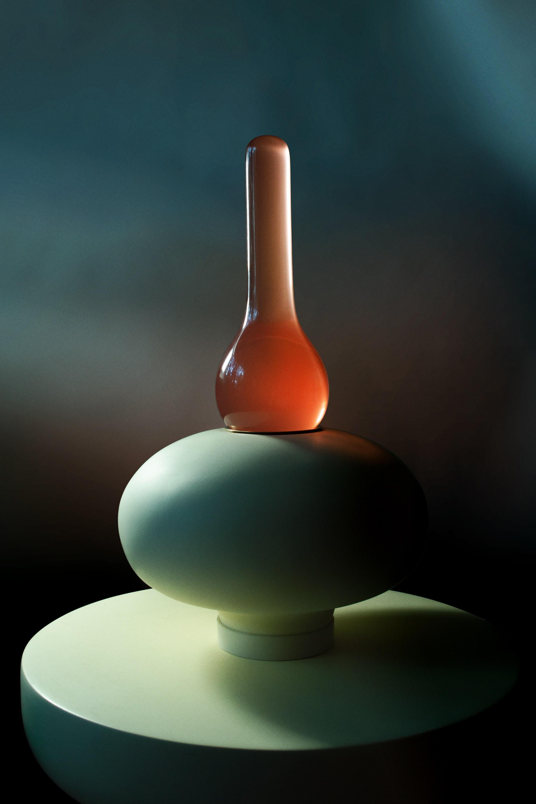 Ovoide N.° 2 lampe de table par Acoocooro Neuf - En vente à Geneve, CH