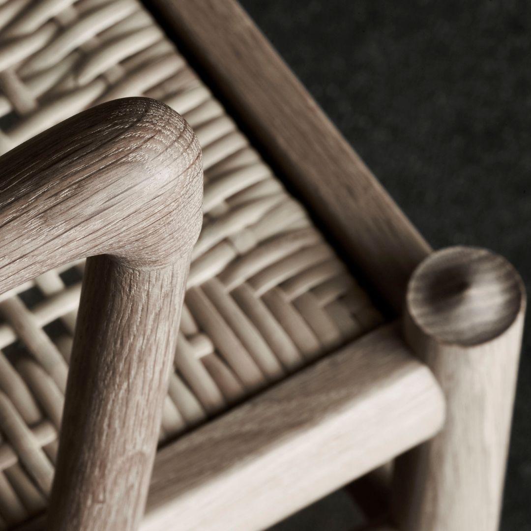 Danish 'OW149 Colonial' Chair in Oak, Black Leather and Oil for Carl Hansen & Son For Sale