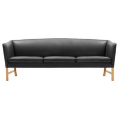 OW603 Sofa in Oak Oil with Leather Seat by Ole Wanscher