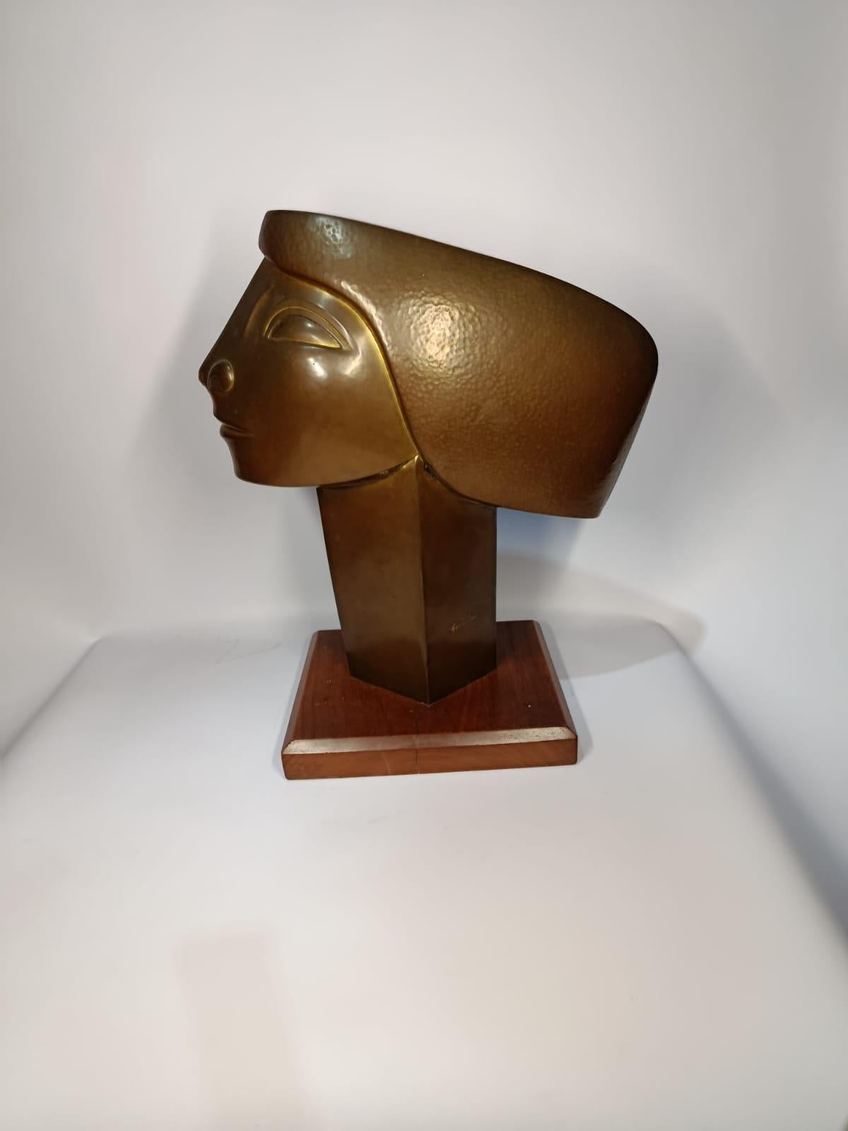 Owaldo Guayasamin bronze sculpture Ecuatoriano en venta