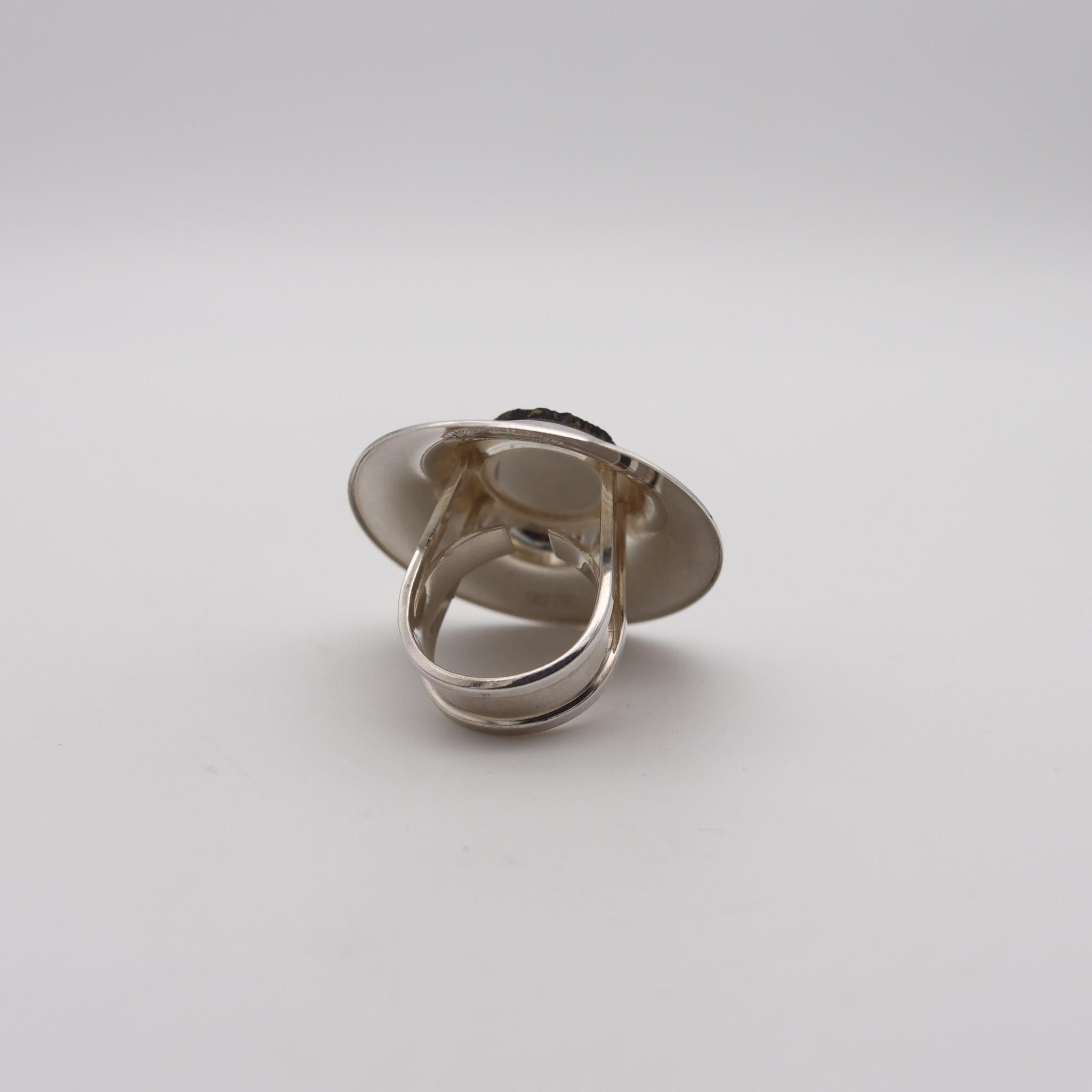 Anello modernista Owe Johansson 1972 Finlandia in sterlina massiccia .925 e pirite in vendita 1