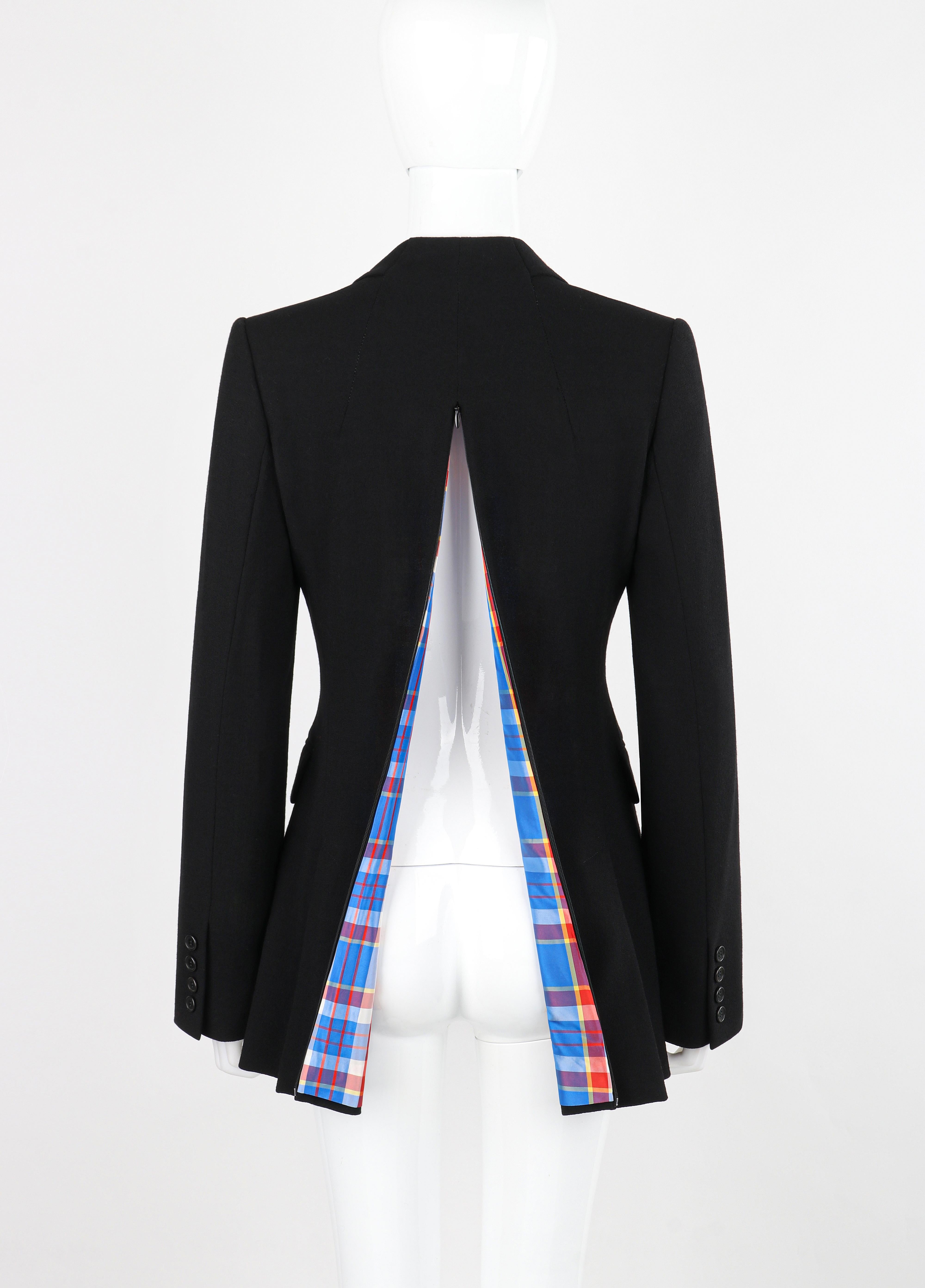 OWEN GASTER c.1990's Vtg Black Wool Structured Fitted Zip-Up Back Blazer Jacket RARE

Marque / Fabricant : Owen Gaster
Circa : 1990's
Concepteur : Owen Gaster
Style : Blazer
Couleur(s) : Nuances de noir, bleu, rouge, violet, jaune
Doublée :