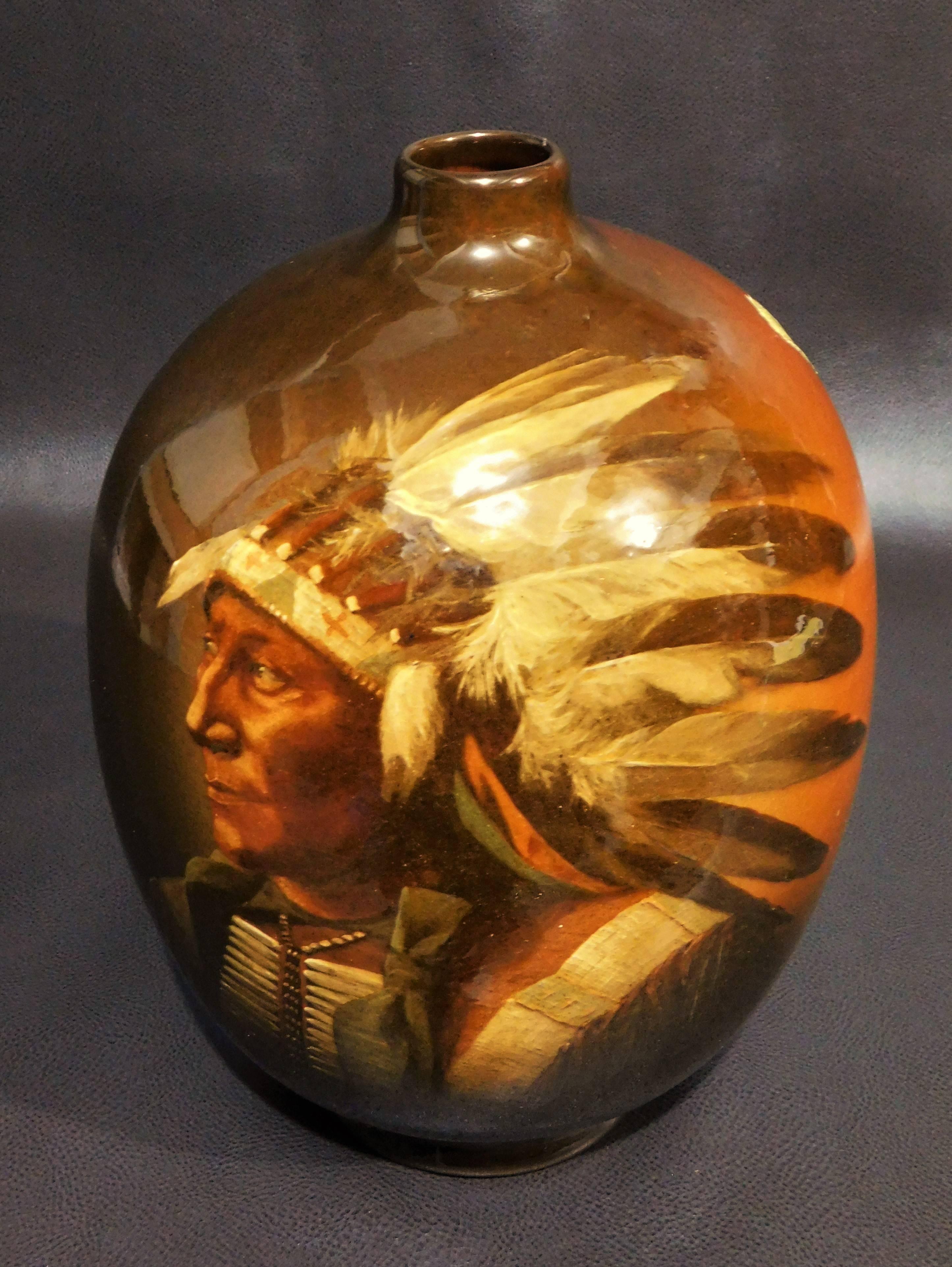 Owens Pottery Utopian Vase Native American Sioux Chief Bear Cora McCandless, Owens Pottery (American Arts and Crafts) im Angebot