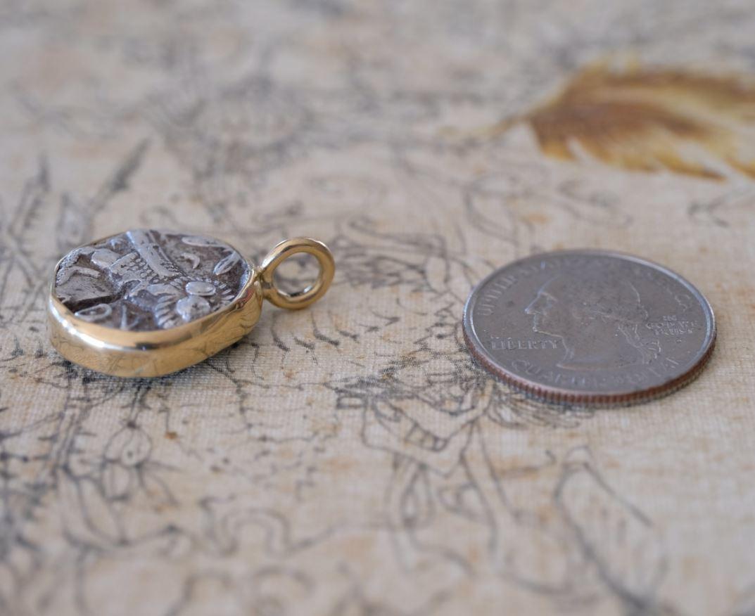 Owl & Athena - Ancient Greek Coin from set in 18k Gold In New Condition For Sale In Chicago, IL