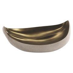 Cuenco búho de piel de zapa crema y latón patinado bronce by R&Y Augousti