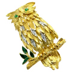 Owl Brooch with Diamonds & Emeralds in 18 Karat Yellow Gold