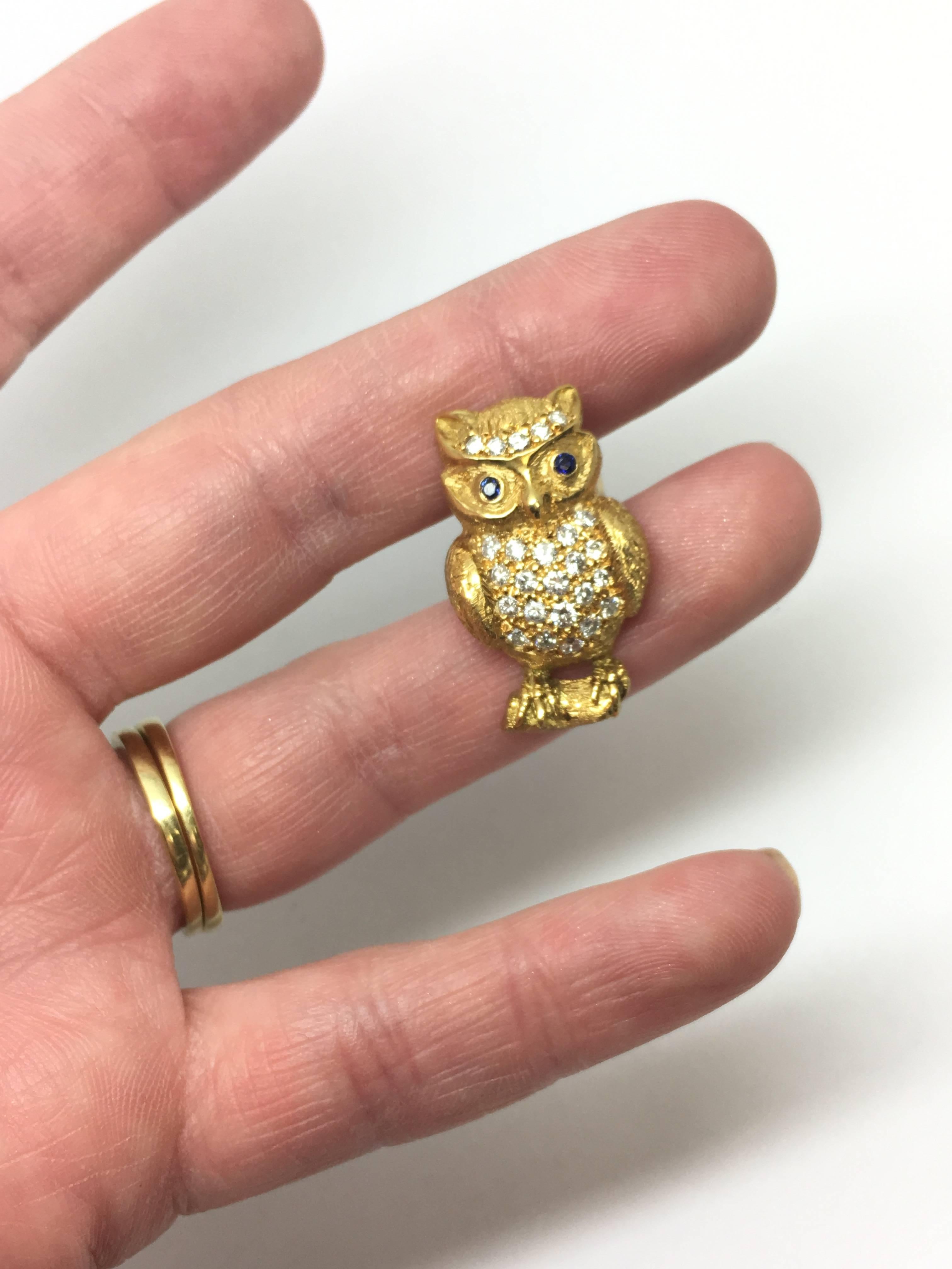 Owl Cufflinks 18 Karat Yellow Gold with Diamonds and Blue Sapphire im Zustand „Neu“ in Ottawa, Ontario